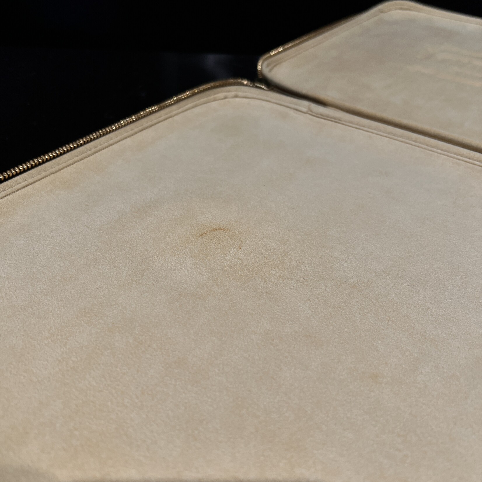 Louis Vuitton Louis Vuitton Laptop Sleeve