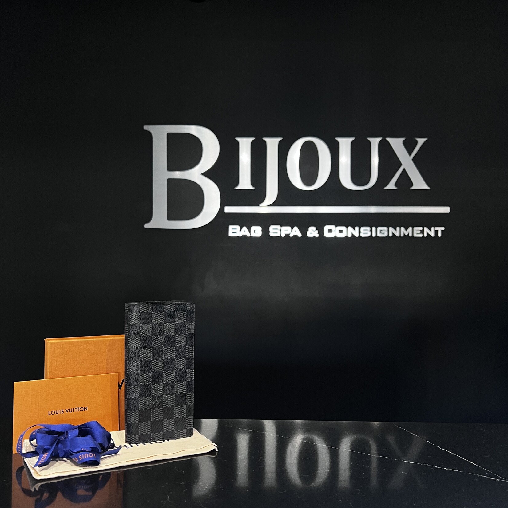 Louis Vuitton SOLD - Louis Vuitton Long Brazza Wallet