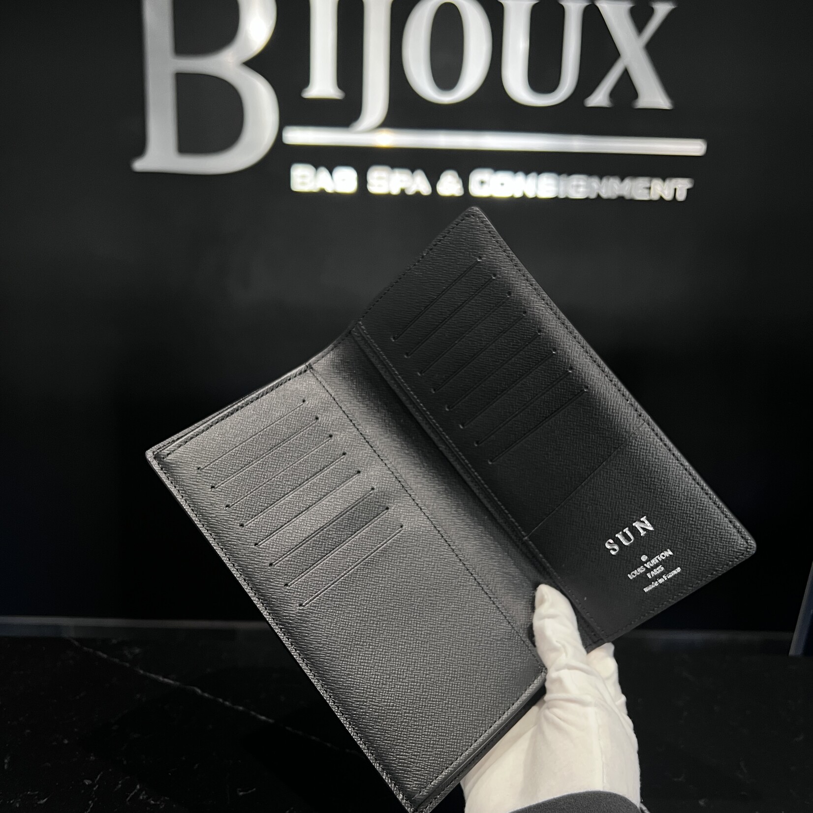 Louis Vuitton SOLD - Louis Vuitton Long Brazza Wallet