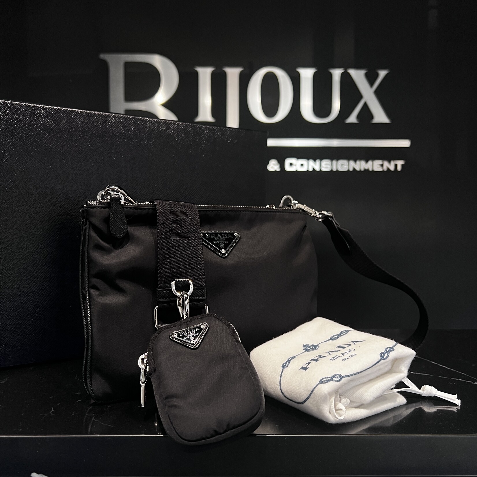 Prada Prada Re-Edition Messenger