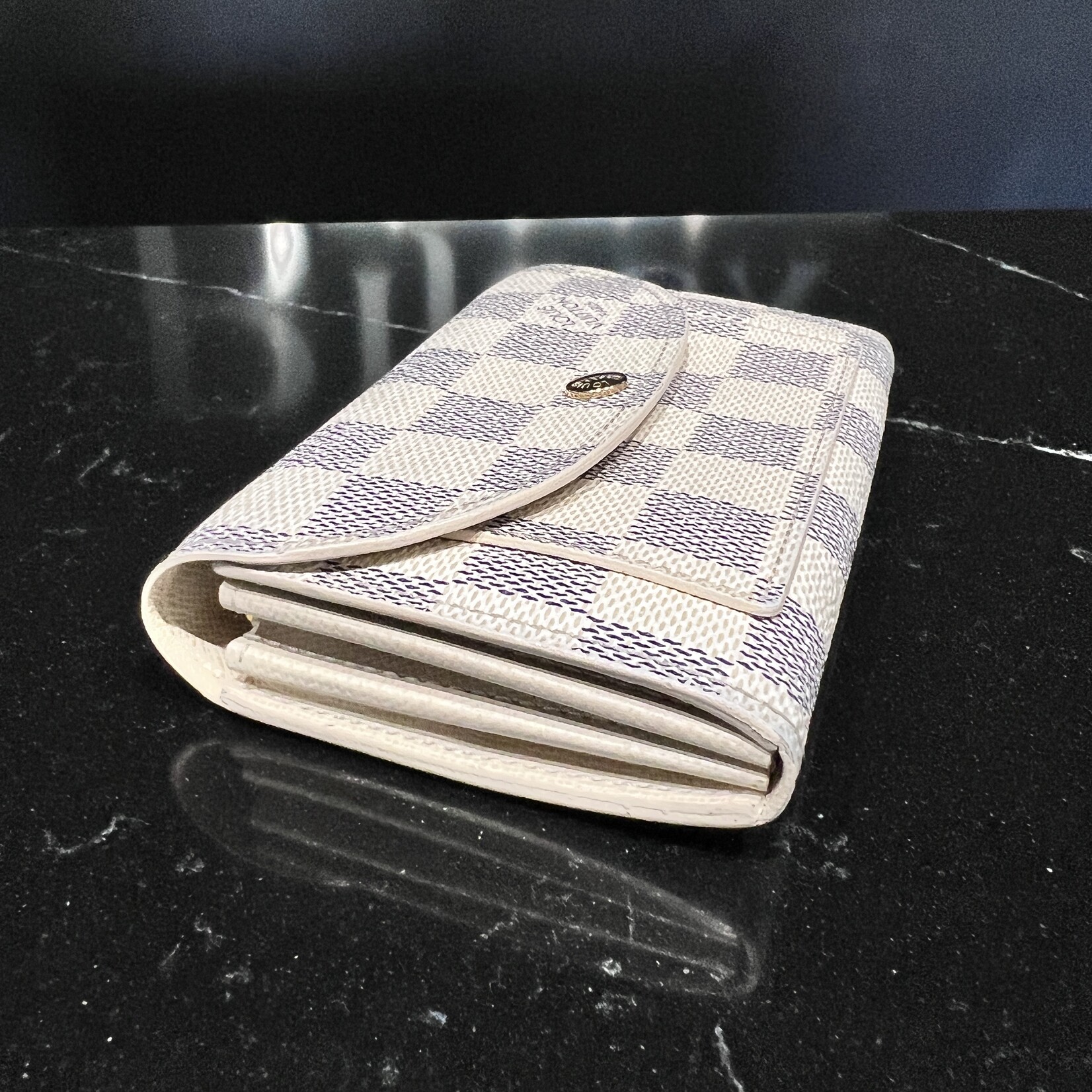 Louis Vuitton Louis Vuitton Damier Azur Pochette Solo Belt