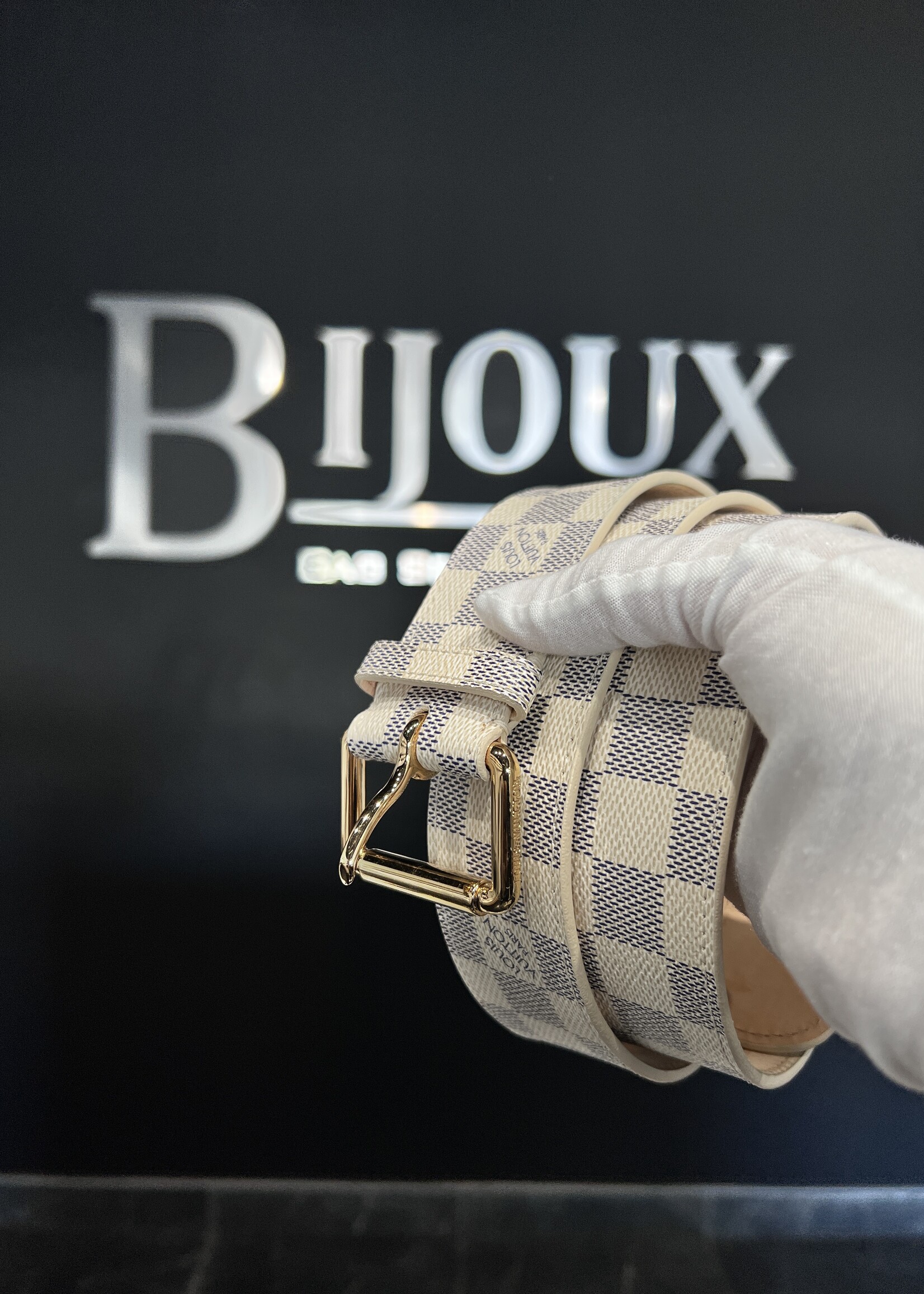 Louis Vuitton Louis Vuitton Damier Azur Pochette Solo Belt