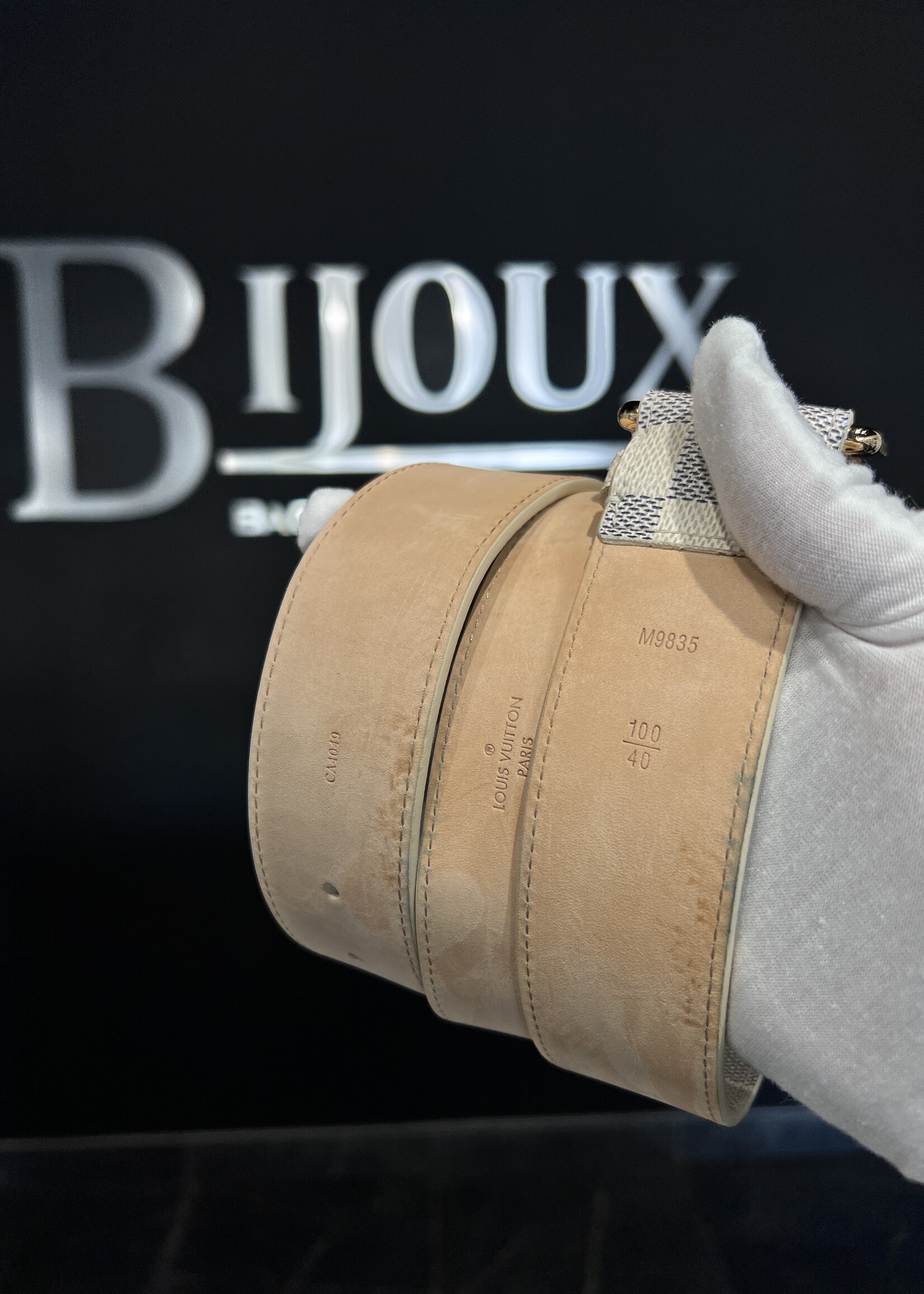 Louis Vuitton Louis Vuitton Damier Azur Pochette Solo Belt