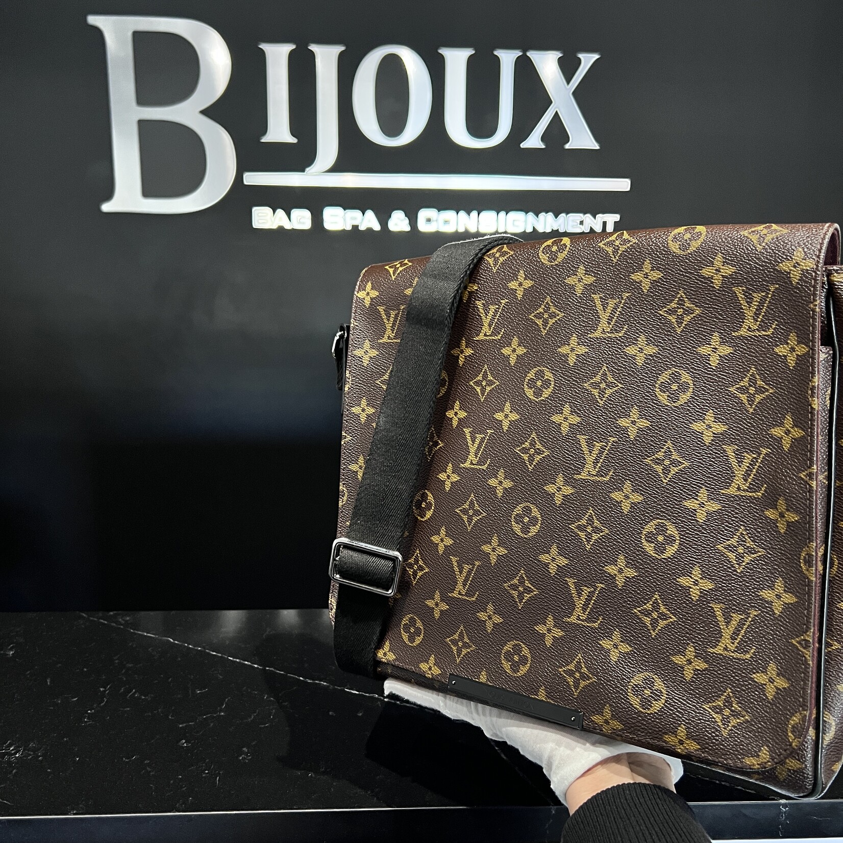 Louis Vuitton SOLD - Louis Vuitton Monogram Macassar MM
