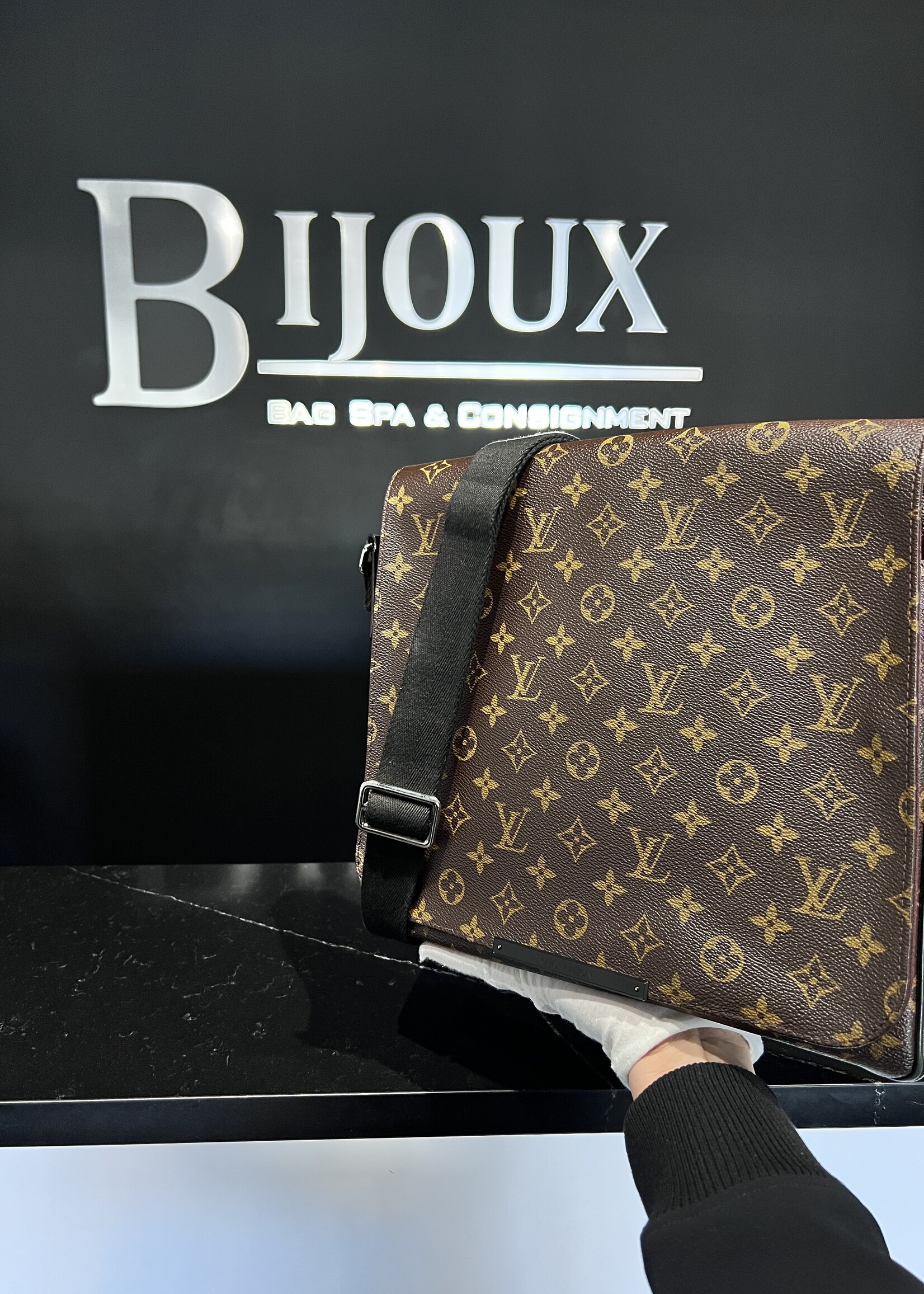 Louis Vuitton SOLD - Louis Vuitton Monogram Macassar MM