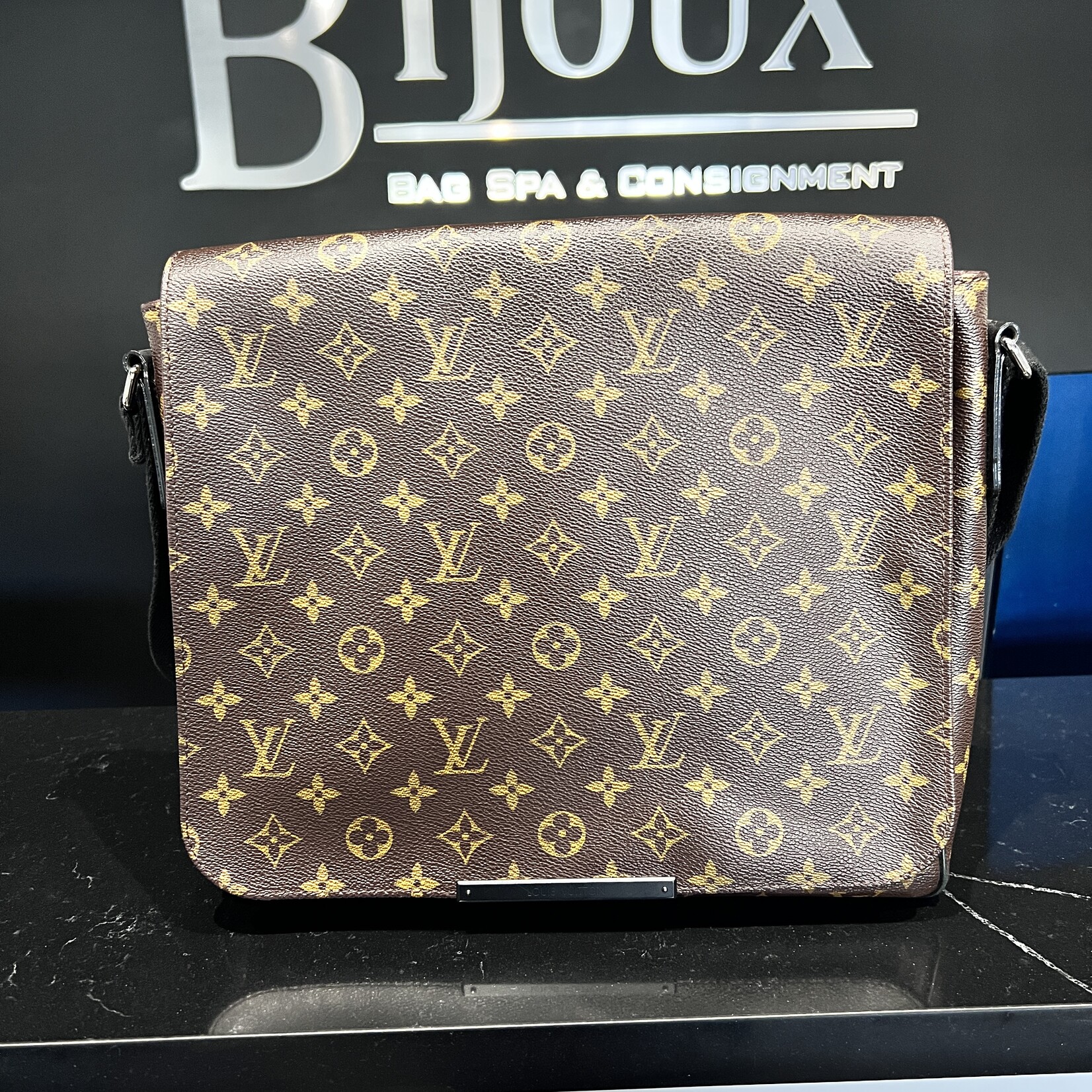Louis Vuitton SOLD - Louis Vuitton Monogram Macassar MM