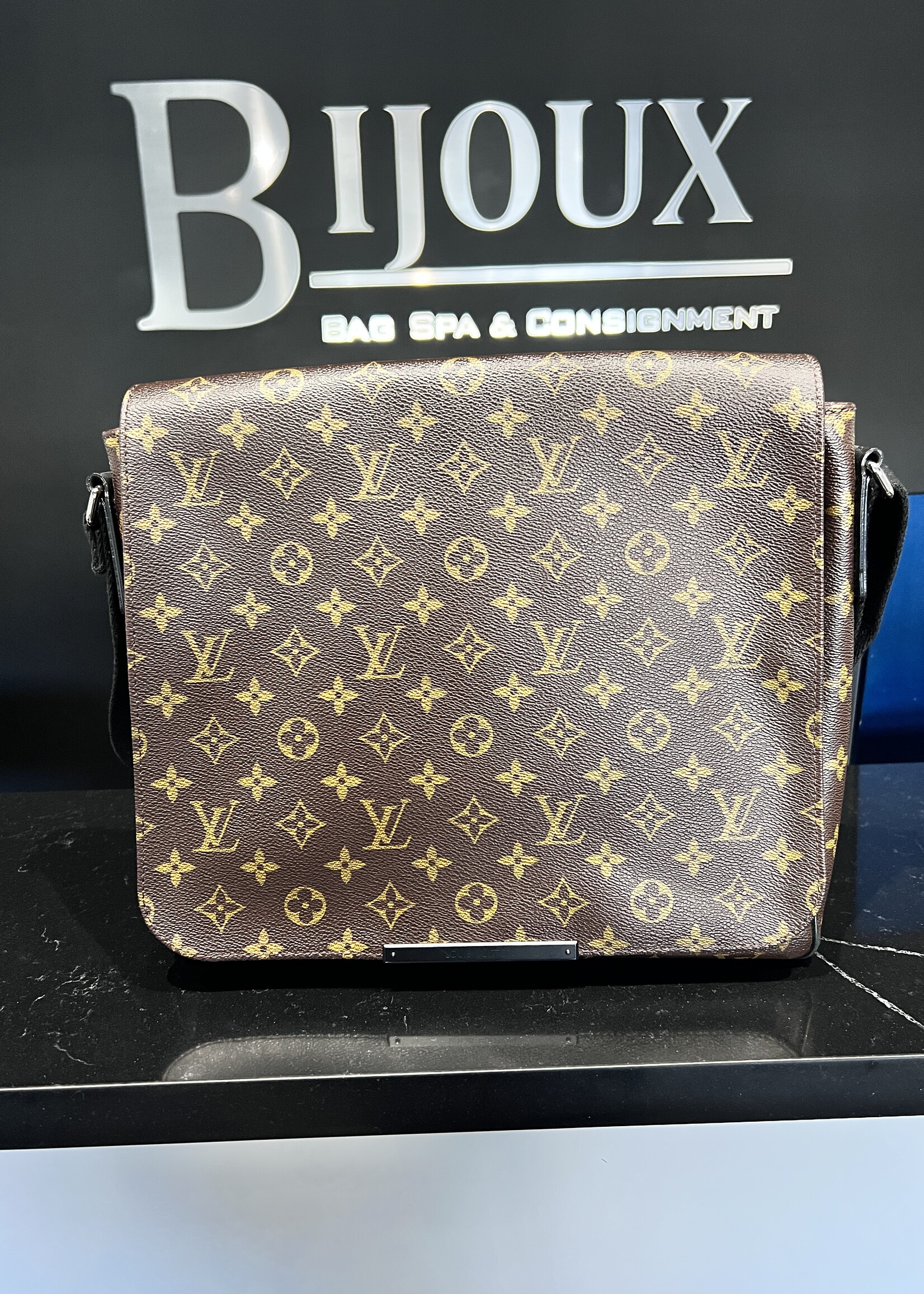 Louis Vuitton SOLD - Louis Vuitton Monogram Macassar MM