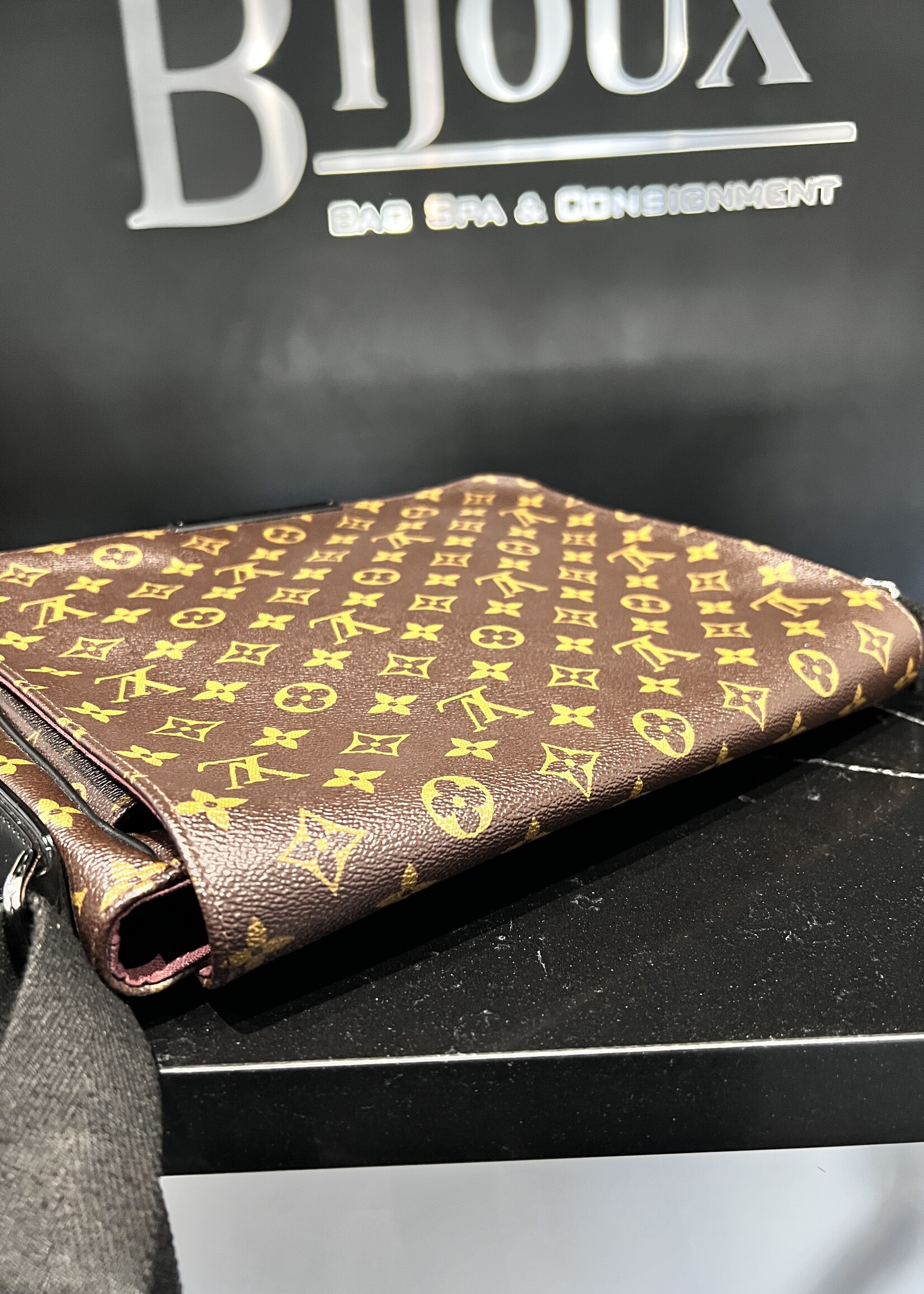 Louis Vuitton SOLD - Louis Vuitton Monogram Macassar MM