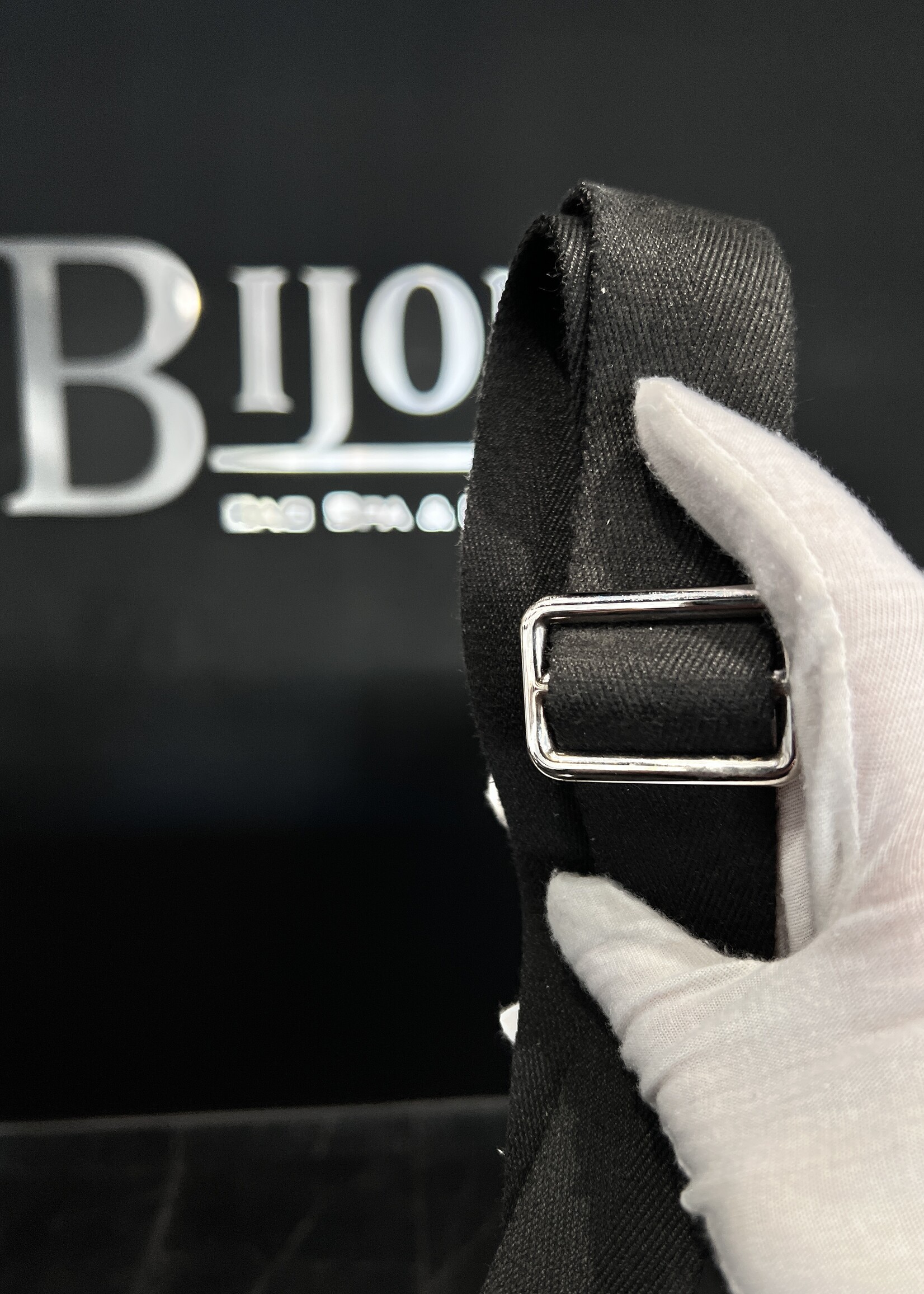 Louis Vuitton SOLD - Louis Vuitton Monogram Macassar MM