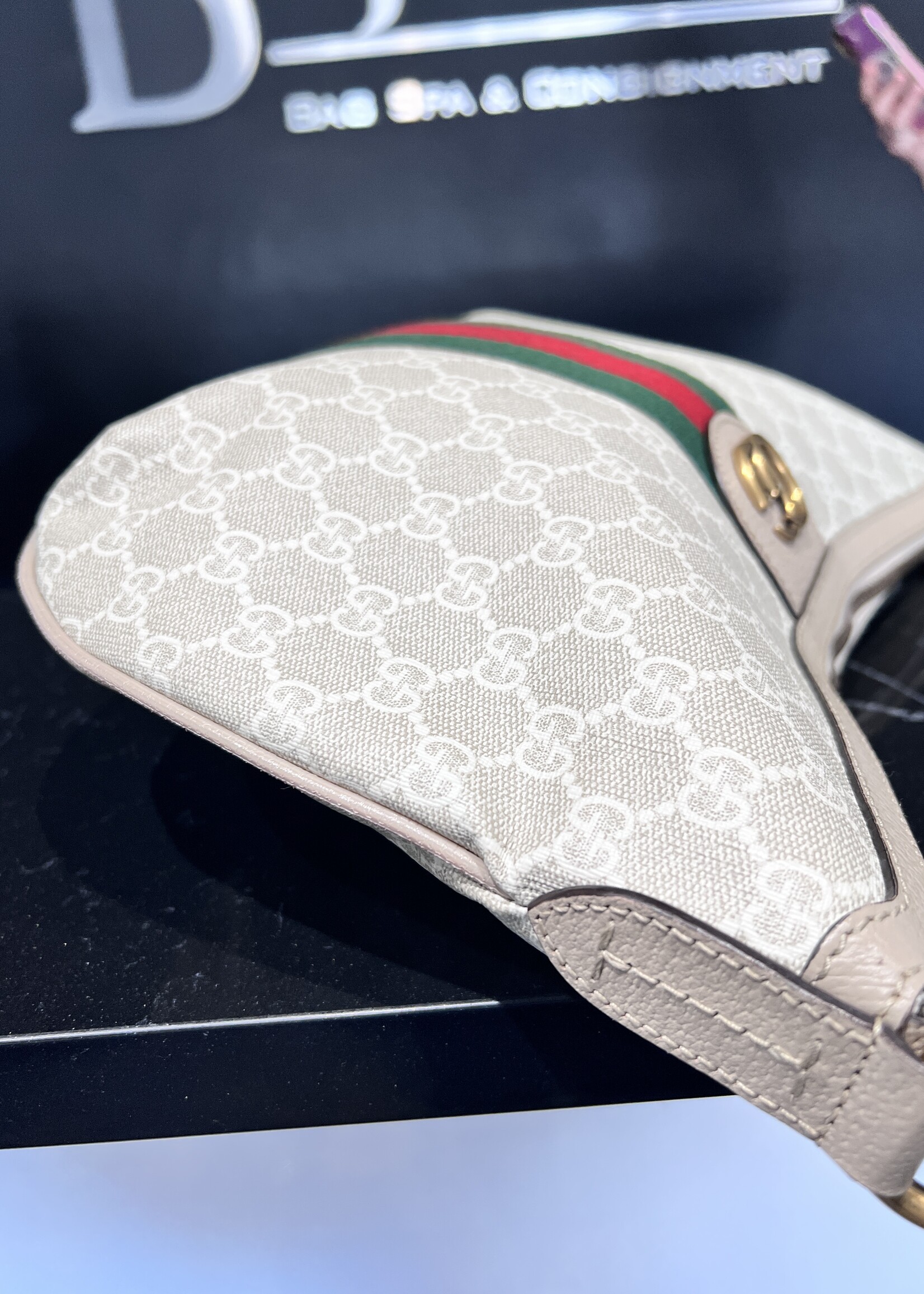 Gucci SOLD - Gucci Ophidia Messenger