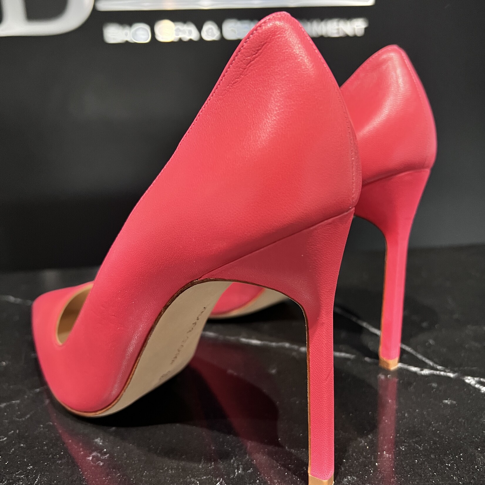 Manolo Blahnik Manolo Blahnik Pink Heels 39