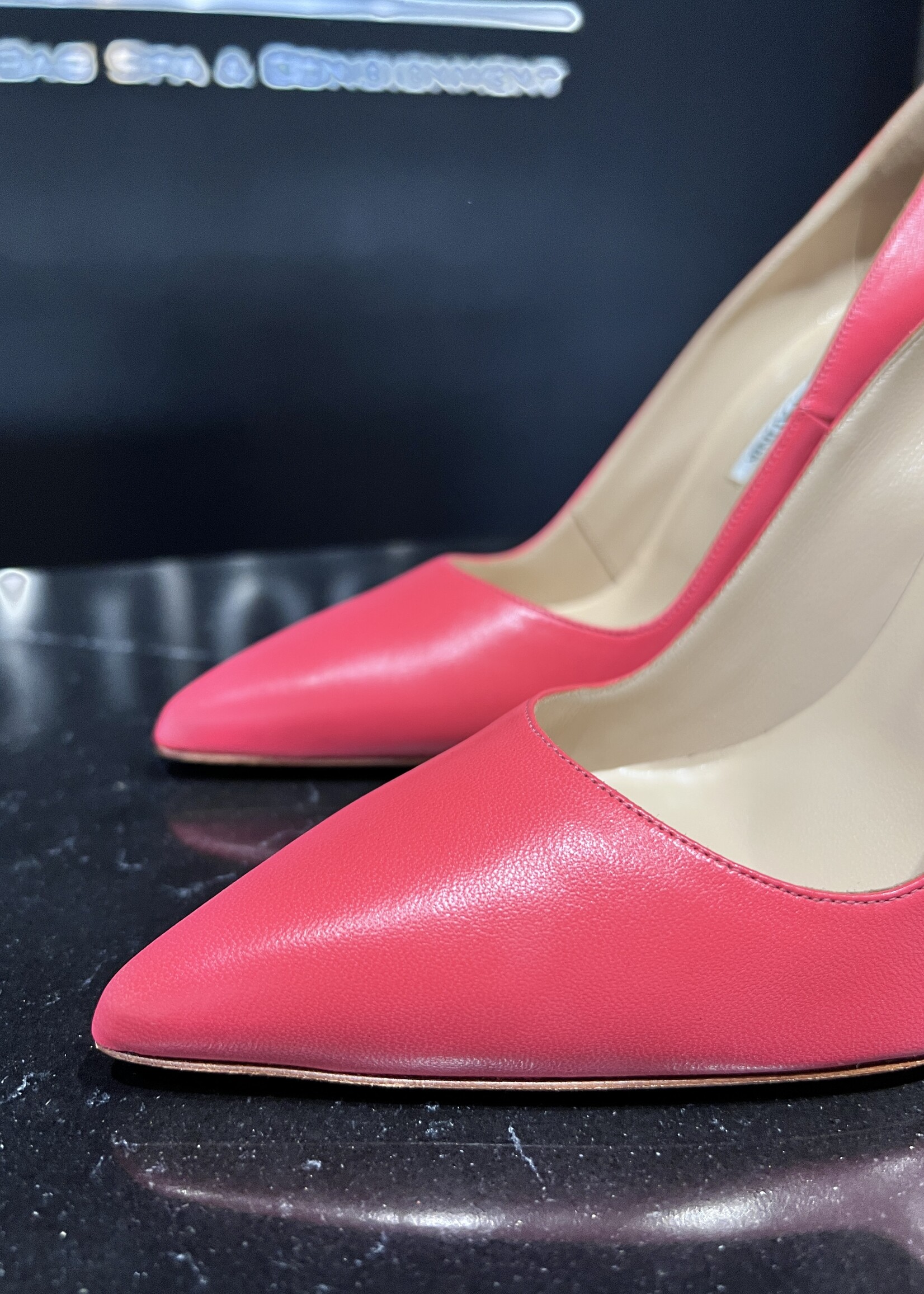 Manolo Blahnik SOLD- Manolo Blahnik Pink Heels 39