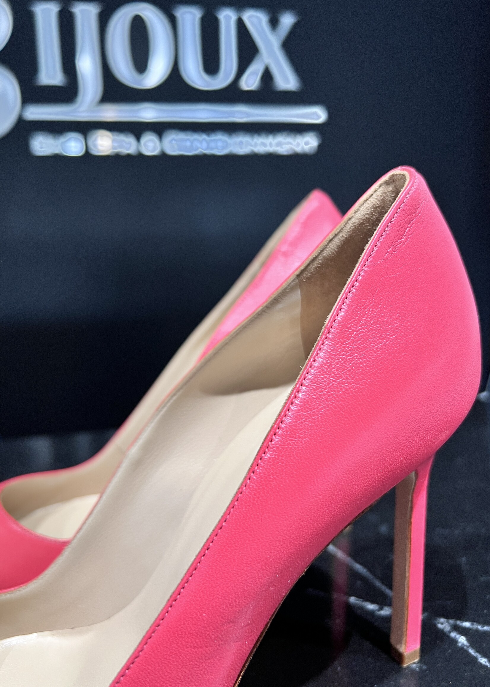 Manolo Blahnik SOLD- Manolo Blahnik Pink Heels 39