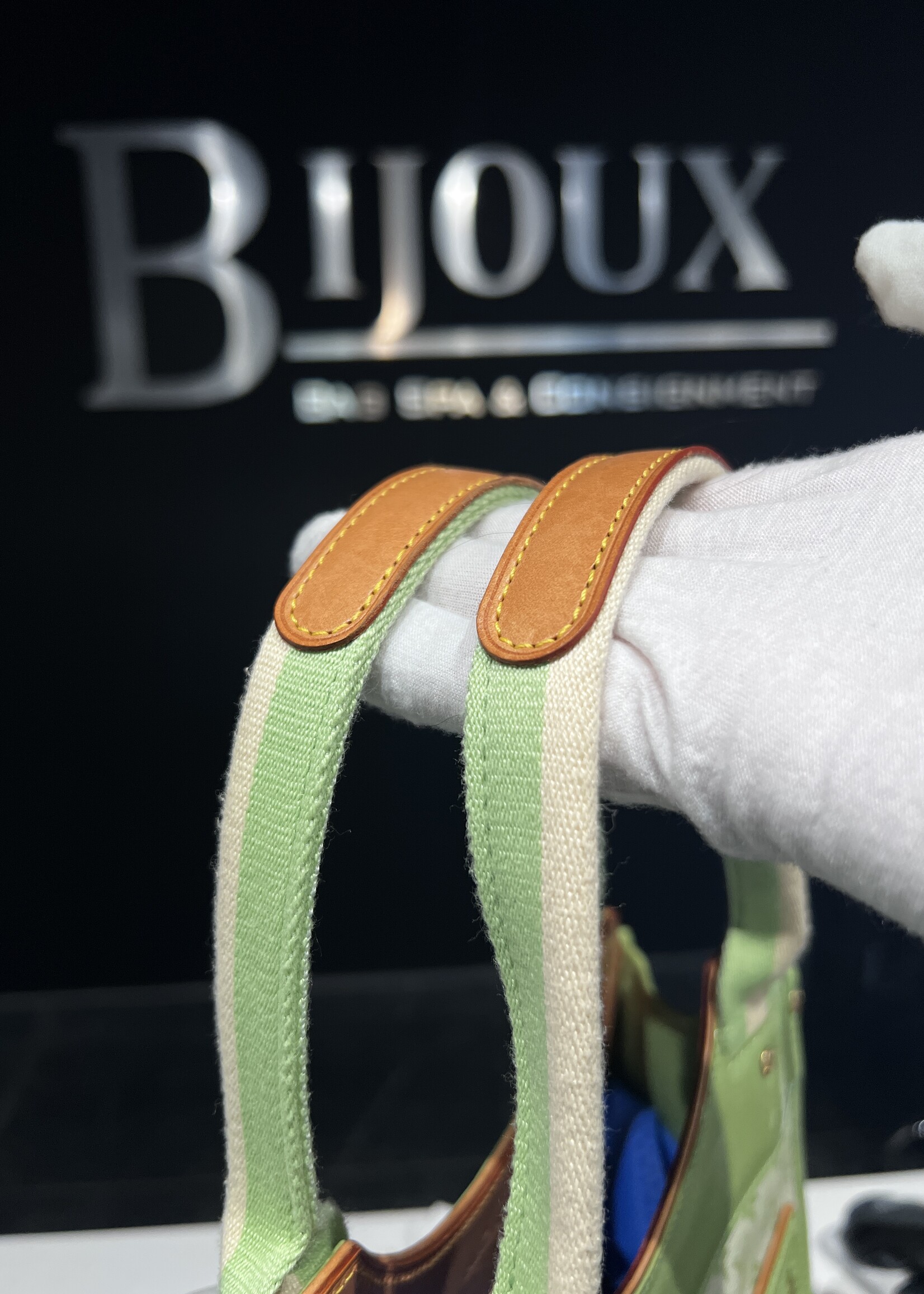 Louis Vuitton SOLD - Louis Vuitton Min Sac Kathleen