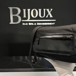 Gucci SOLD - Gucci Flat Pocket Messenger