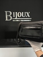 Gucci SOLD - Gucci Flat Pocket Messenger