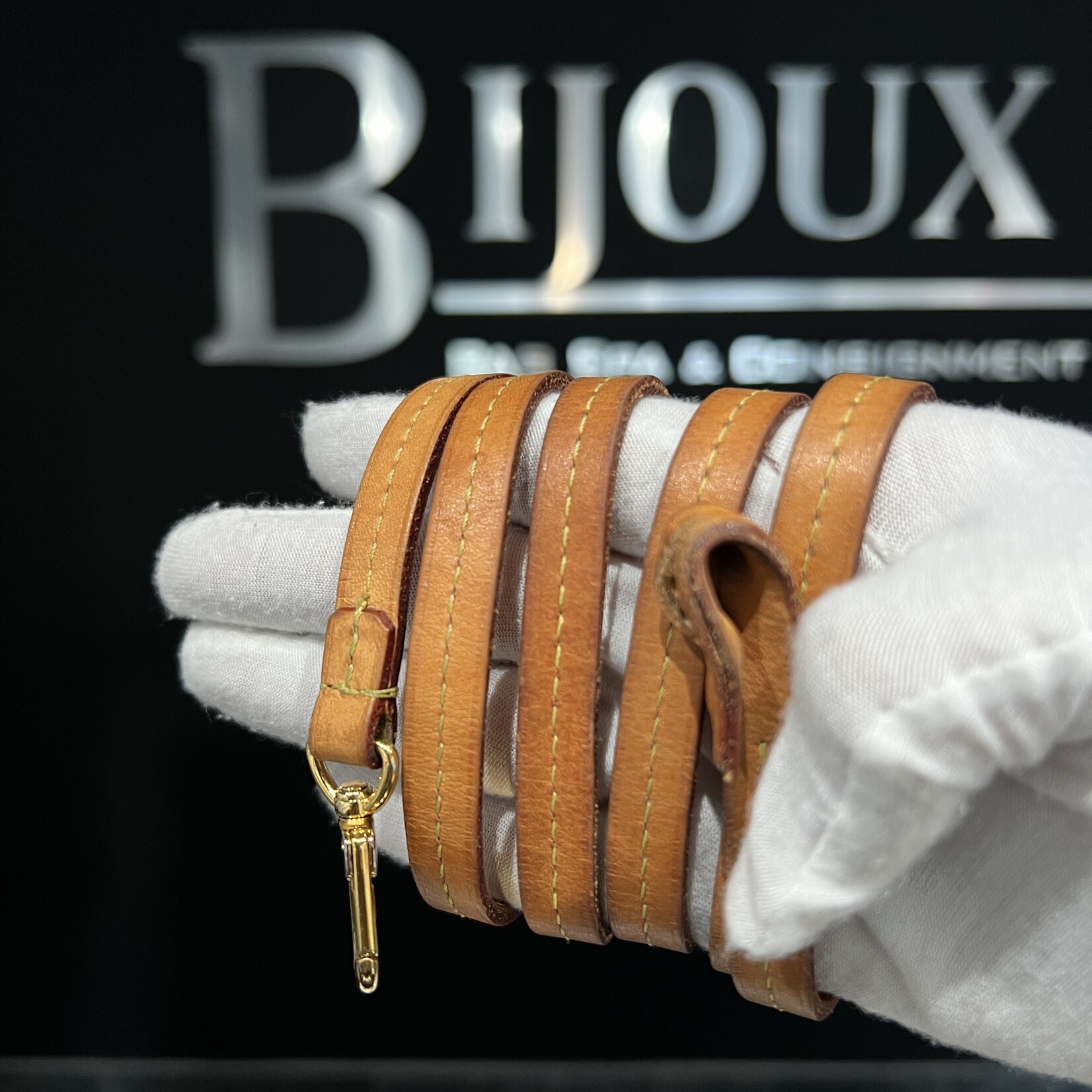 Louis Vuitton SOLD - Louis Vuitton Favourite MM