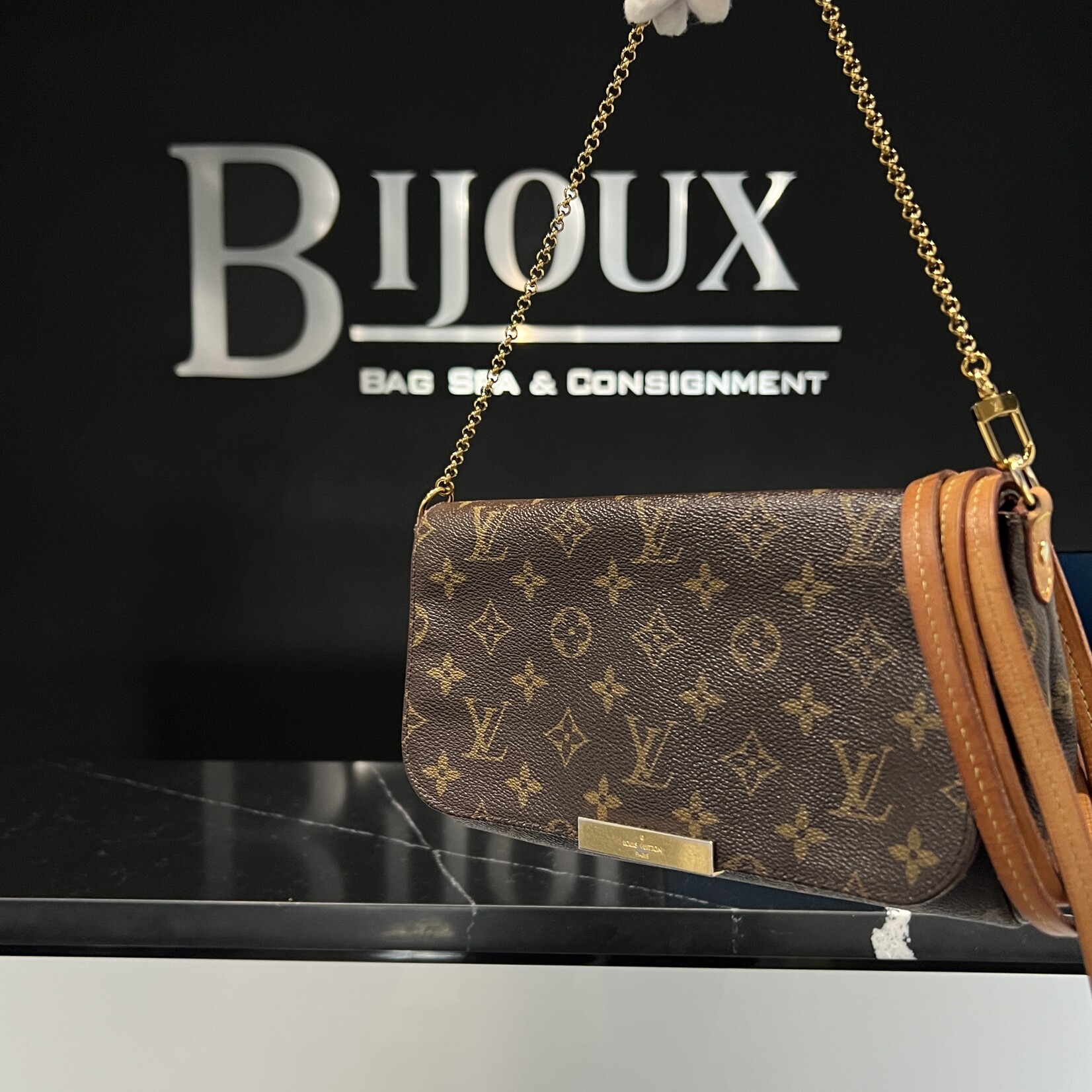 Louis Vuitton SOLD - Louis Vuitton Favourite MM