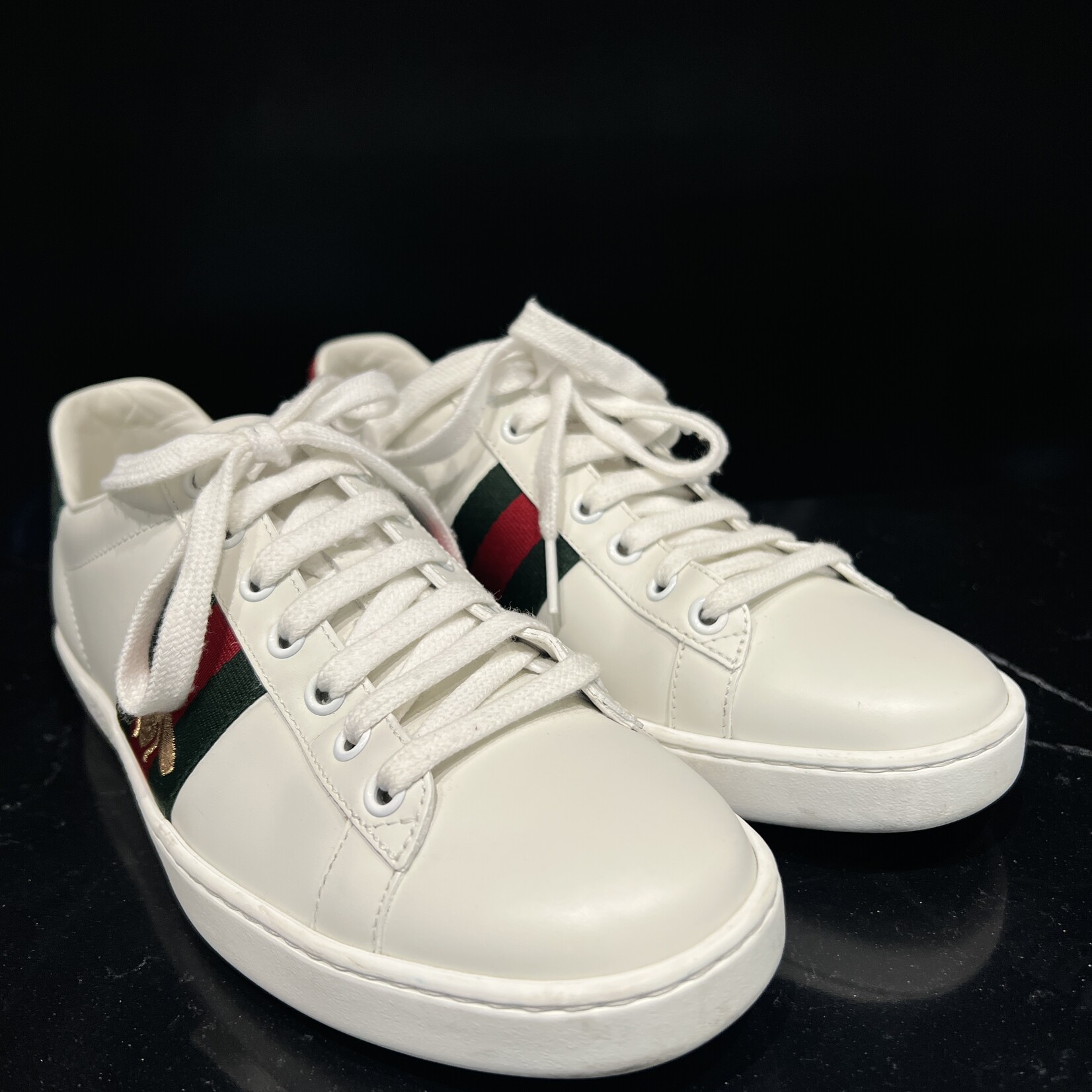 Gucci SOLD - Gucci Bee Sneakers - 38