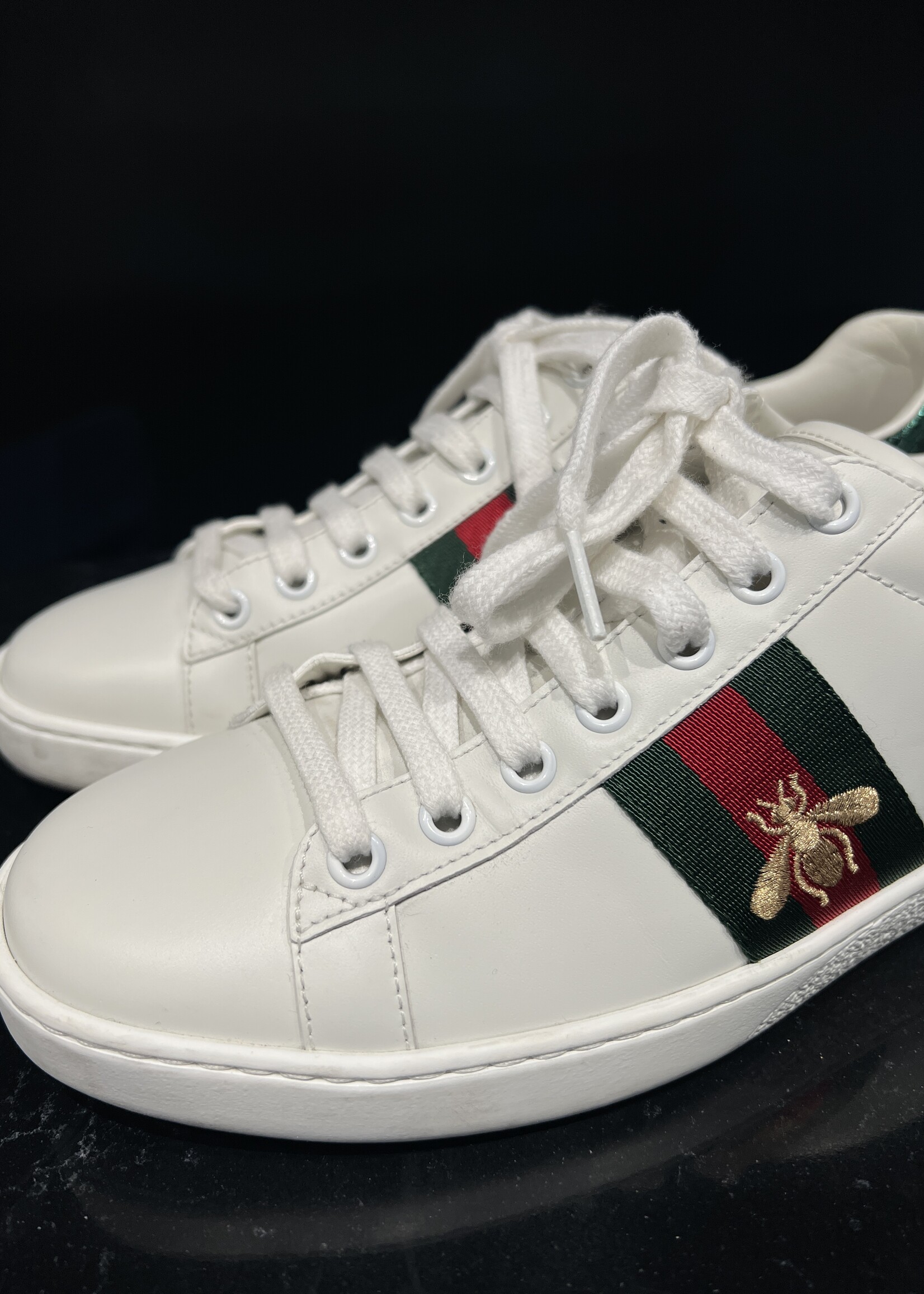 Gucci SOLD - Gucci Bee Sneakers - 38