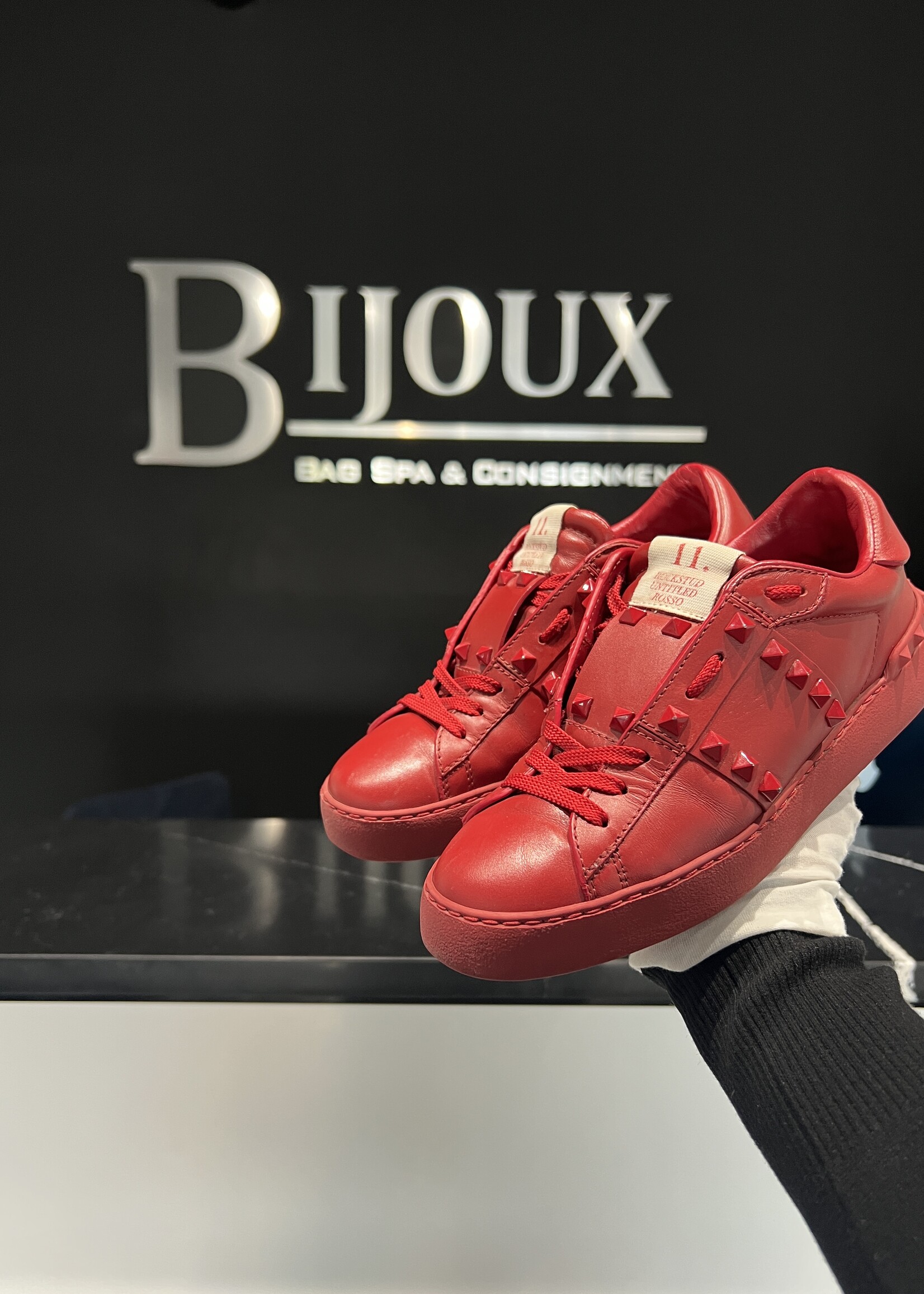 Valentino Valentino Studded Sneakers Red - 36.5