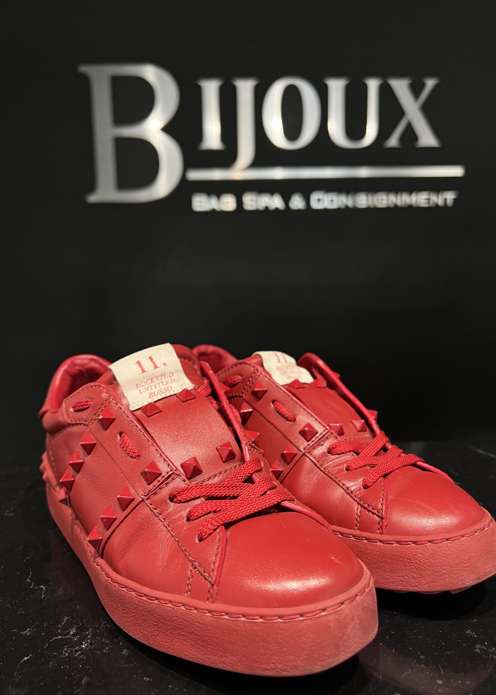 Valentino Valentino Studded Sneakers Red - 36.5