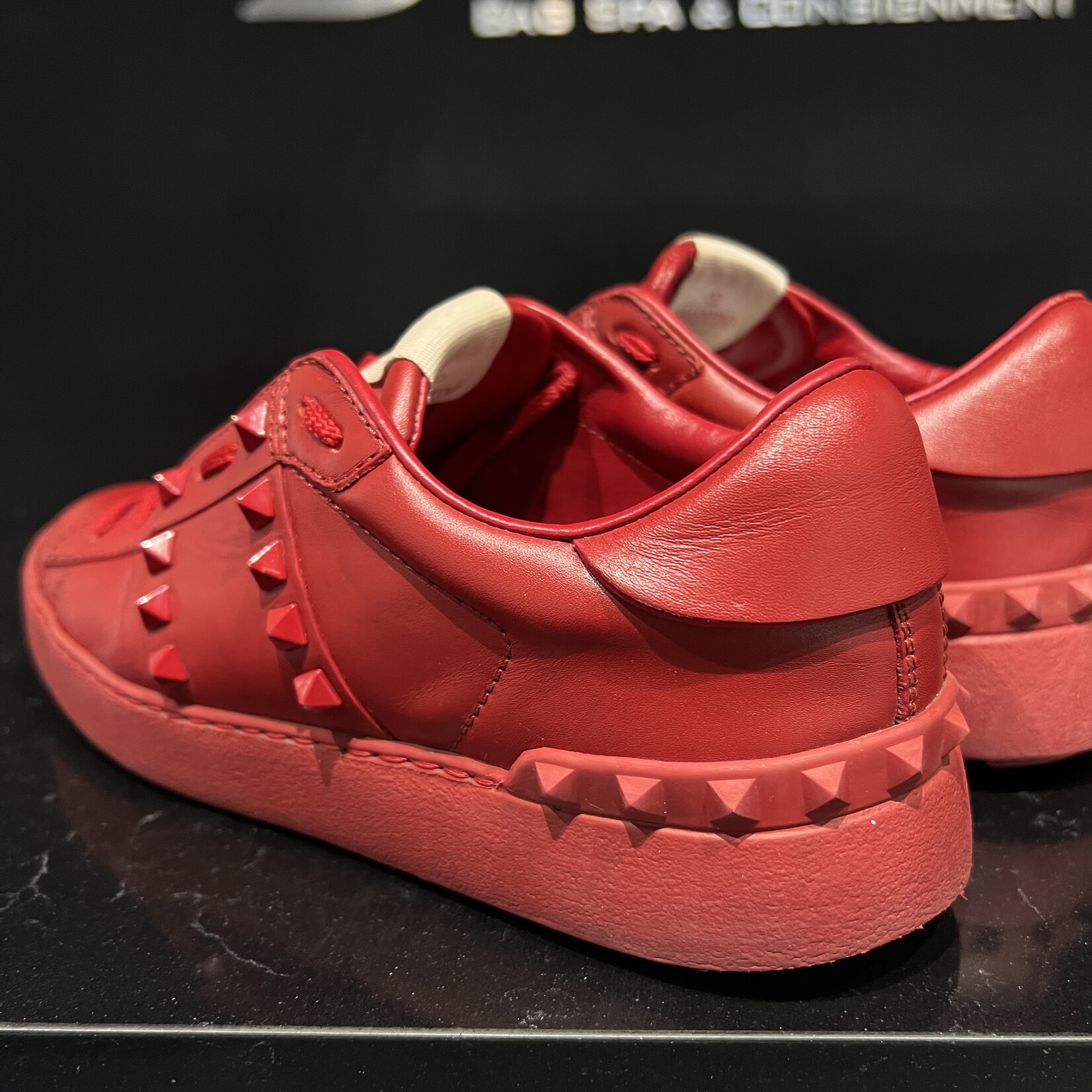 Valentino Valentino Studded Sneakers Red - 36.5