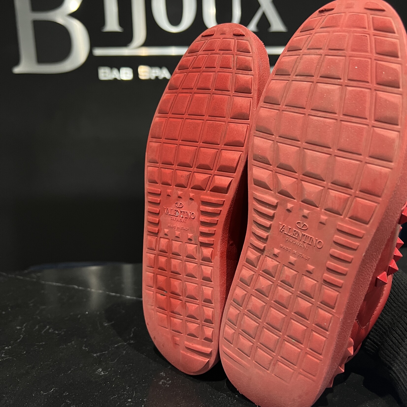 Valentino Valentino Studded Sneakers Red - 36.5