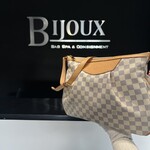 Louis Vuitton SOLD- Louis Vuitton Siracusa MM