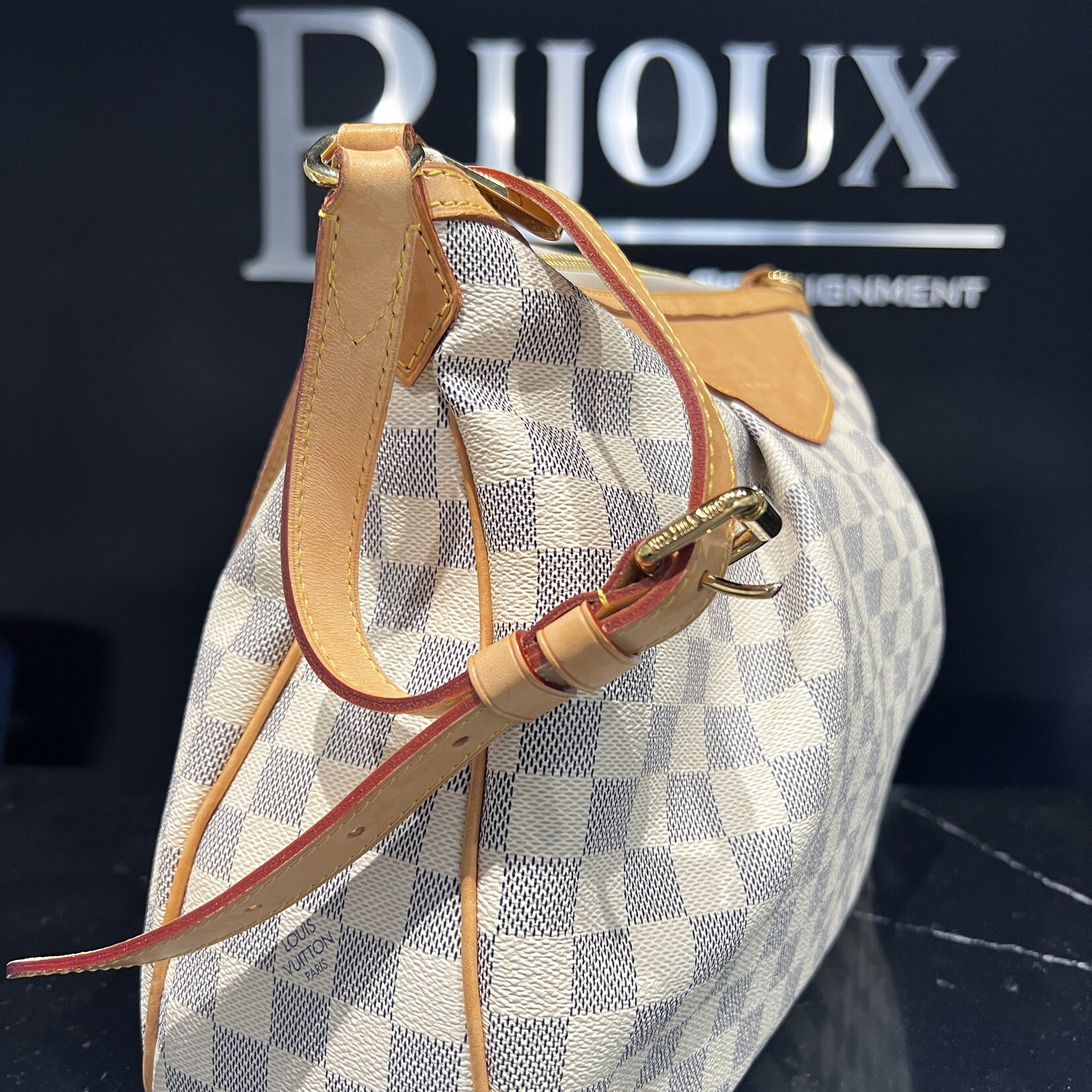 Louis Vuitton SOLD- Louis Vuitton Siracusa MM