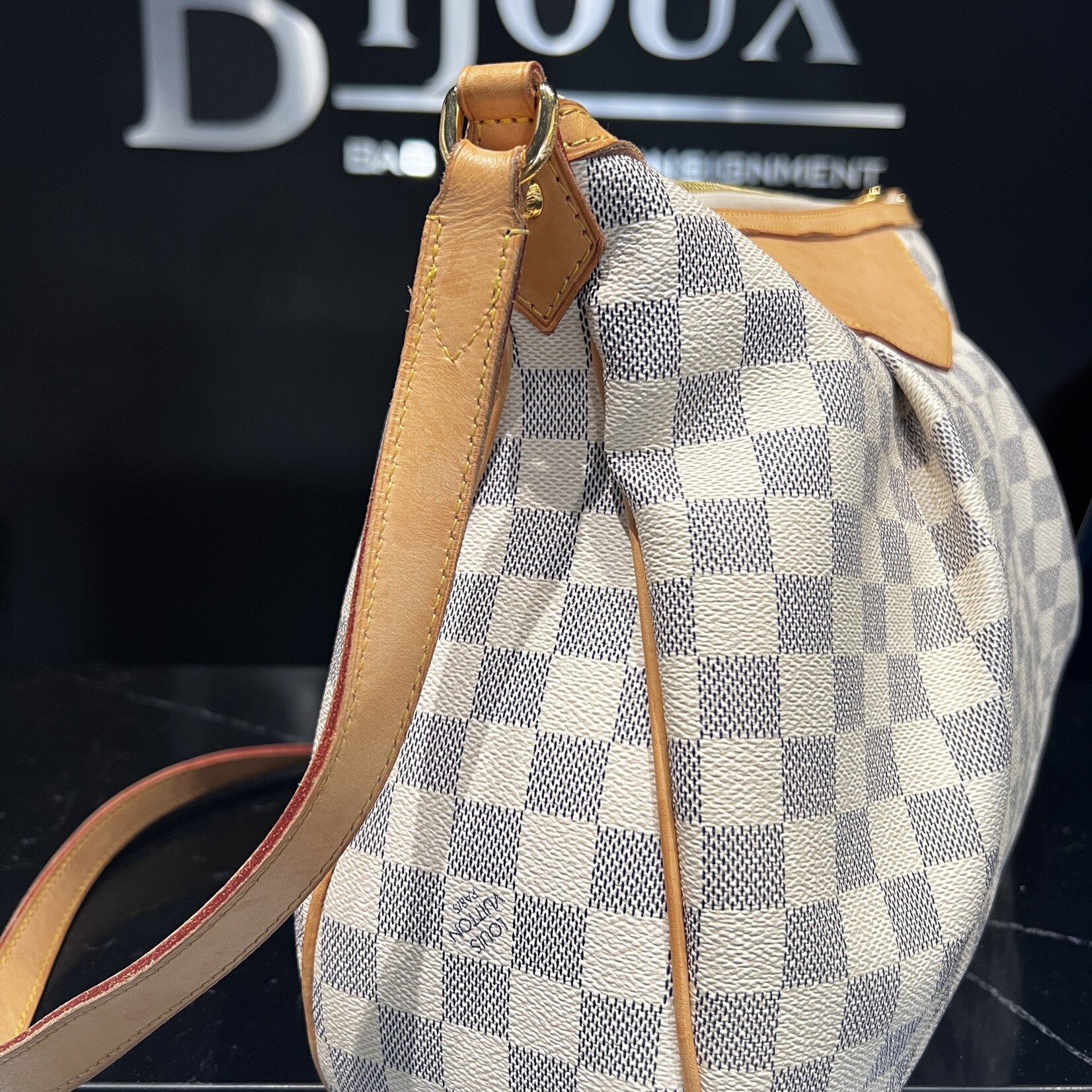 Louis Vuitton SOLD- Louis Vuitton Siracusa MM