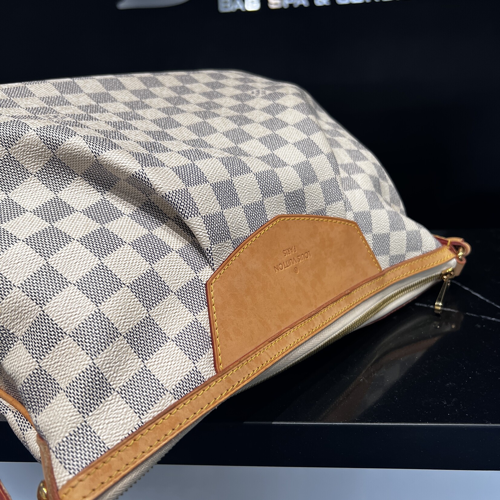 Louis Vuitton SOLD- Louis Vuitton Siracusa MM