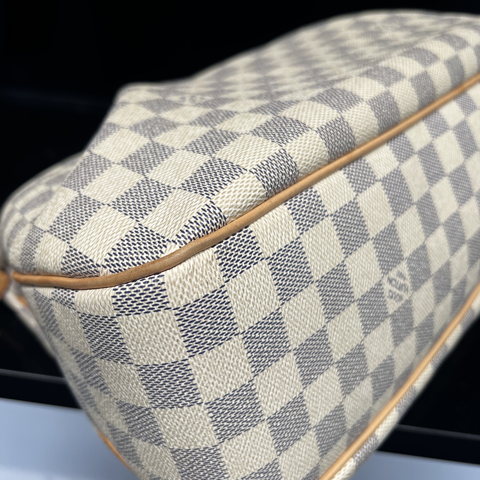 Louis Vuitton SOLD- Louis Vuitton Siracusa MM