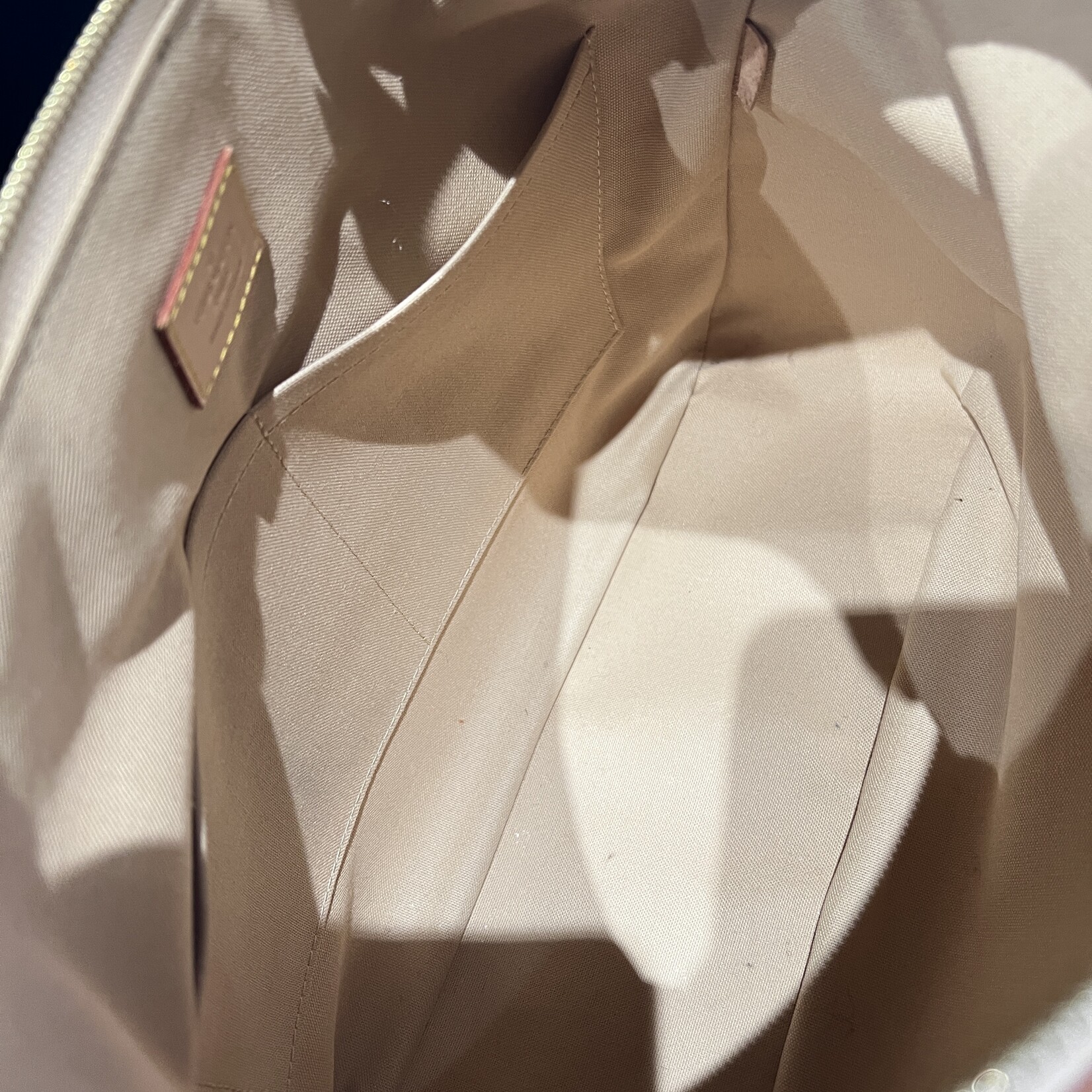 Louis Vuitton SOLD- Louis Vuitton Siracusa MM