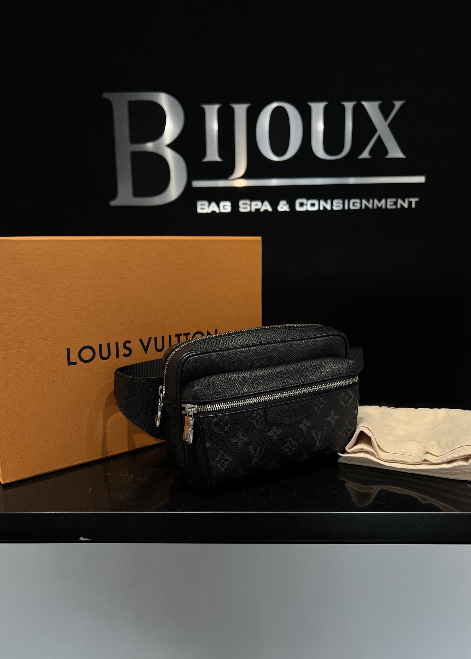Louis Vuitton SOLD - Louis Vuitton Eclipse Taiga Messenger