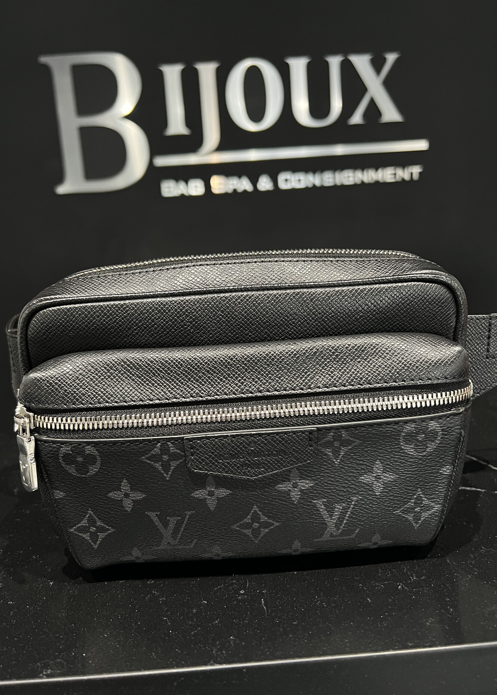 Louis Vuitton SOLD - Louis Vuitton Eclipse Taiga Messenger