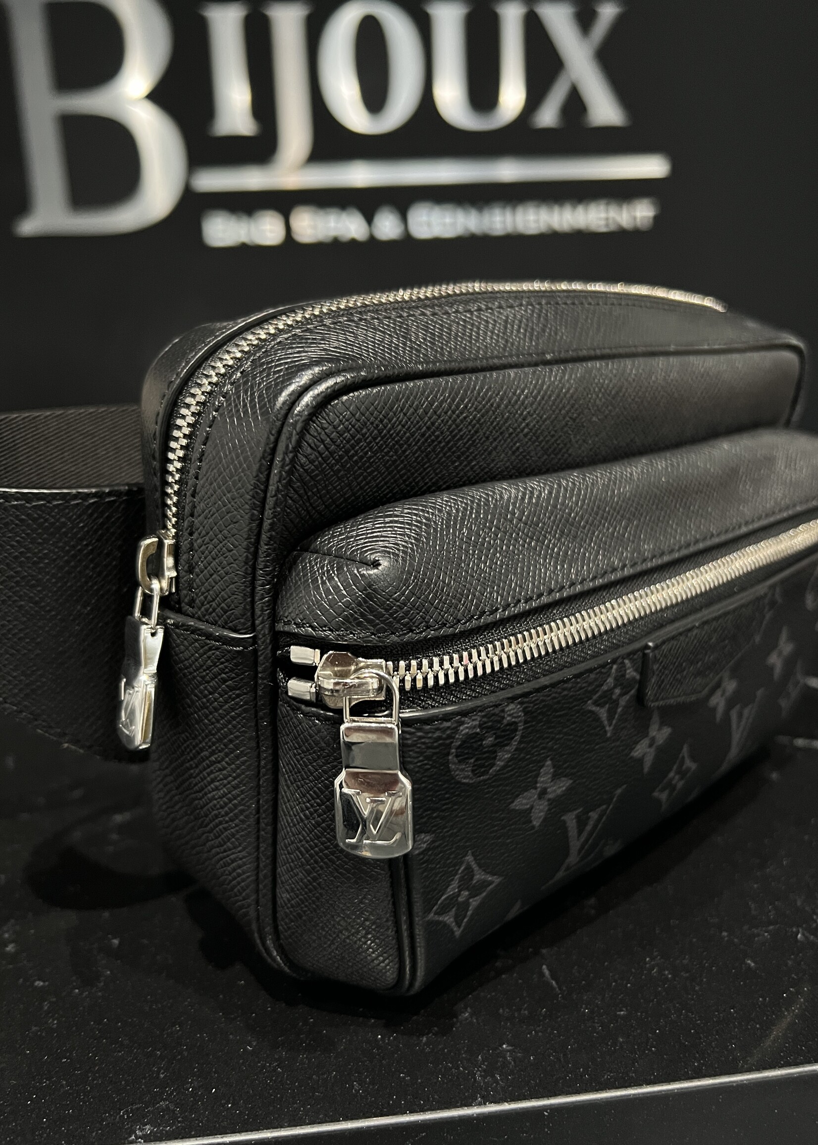 Louis Vuitton SOLD - Louis Vuitton Eclipse Taiga Messenger