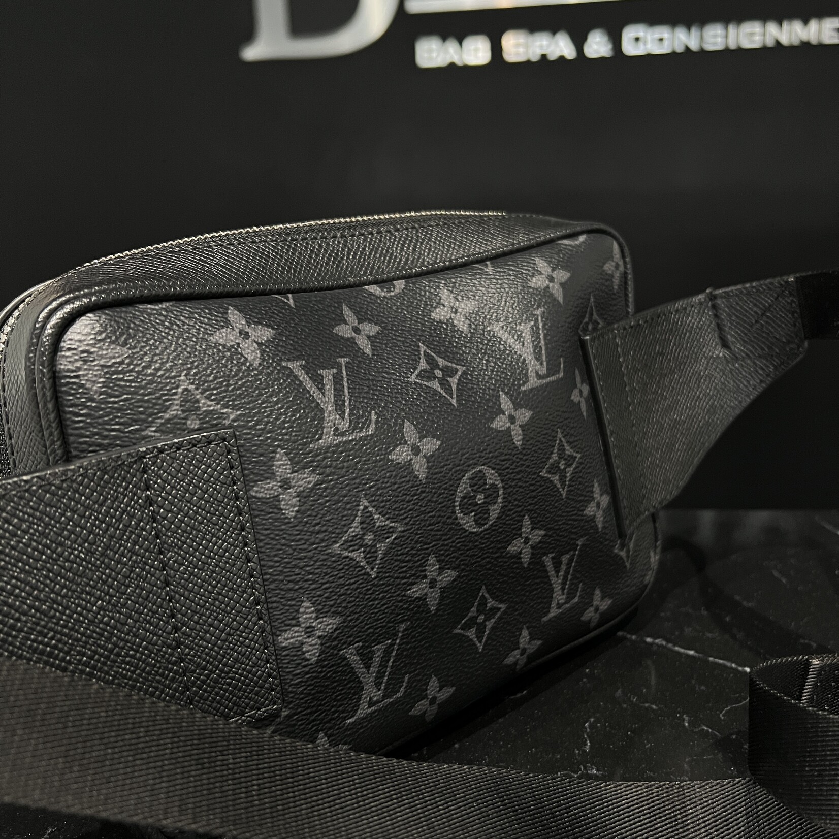 Louis Vuitton Louis Vuitton Eclipse Taiga Messenger