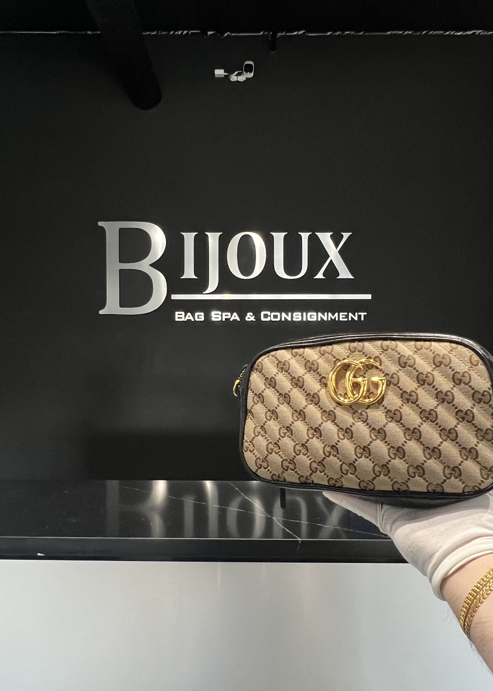 Gucci SOLD - Gucci Marmont Crossbody 6628