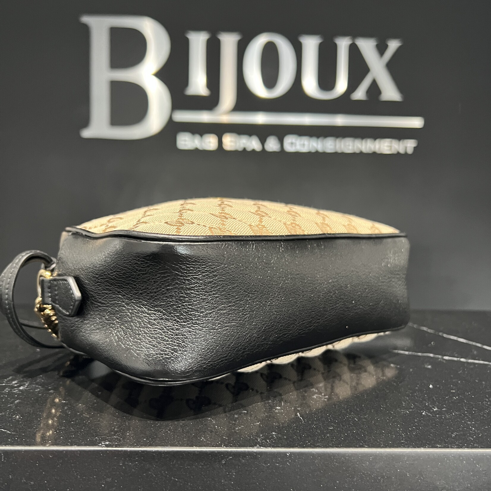 Gucci SOLD - Gucci Marmont Crossbody 6628