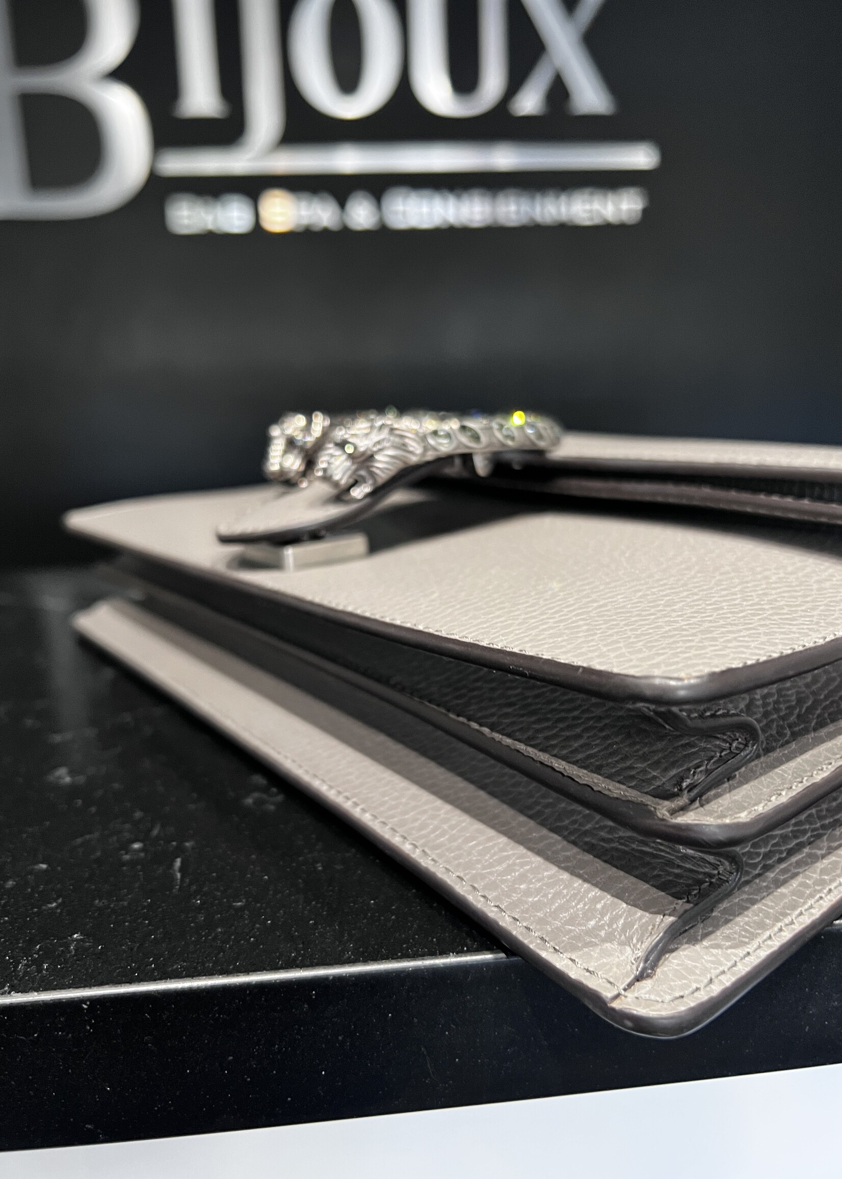 Gucci Gucci Grey Dionysus Crystal