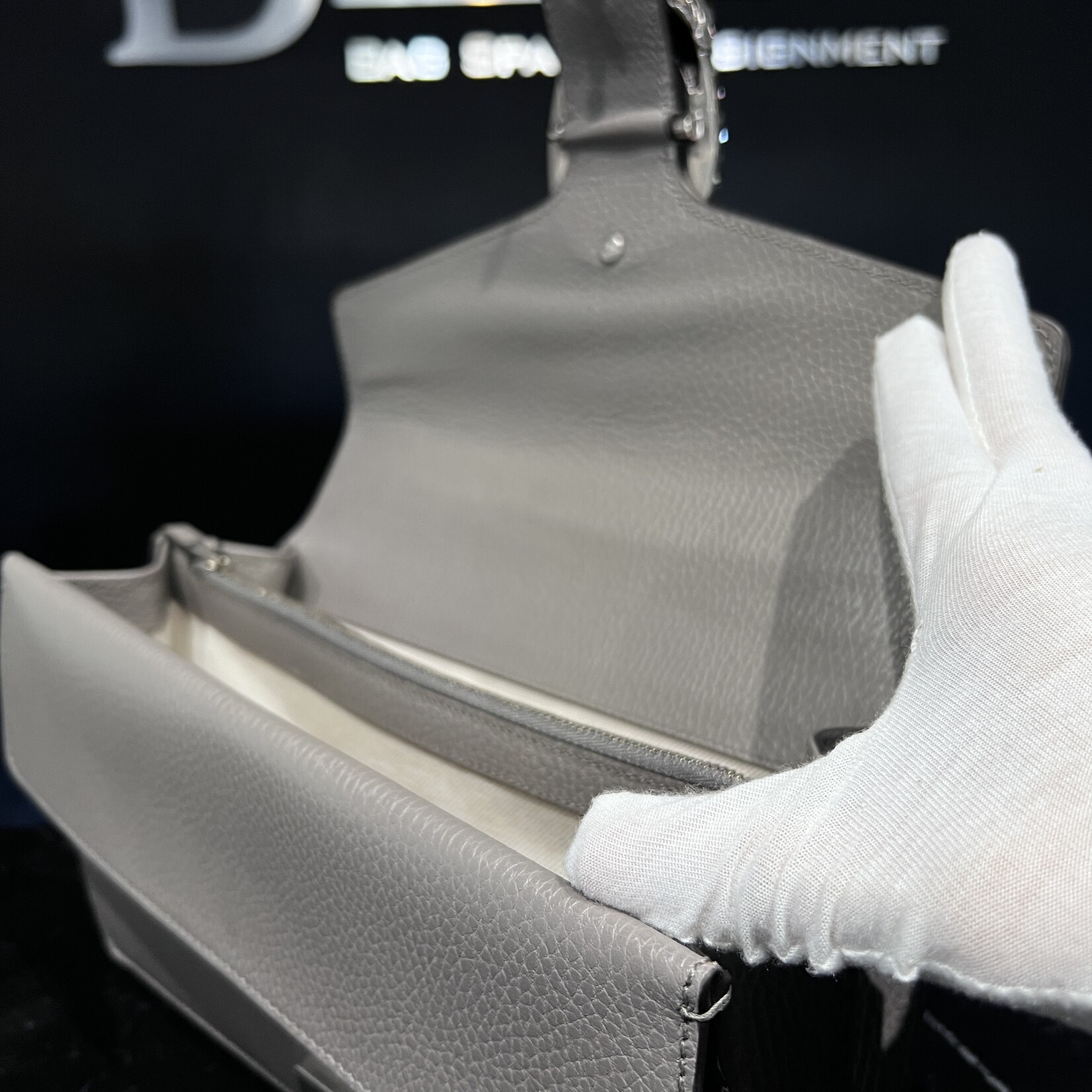 Gucci Gucci Grey Dionysus Crystal