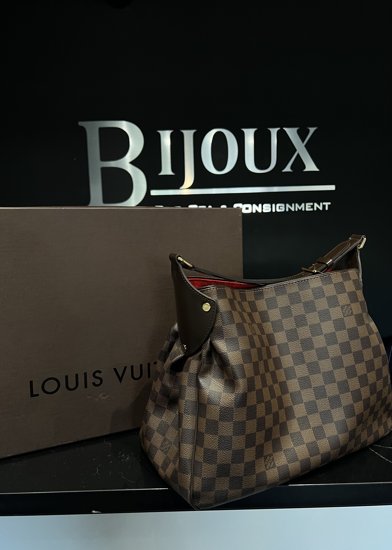 Louis Vuitton SOLD - Louis Vuitton Reggia Damier Ebene
