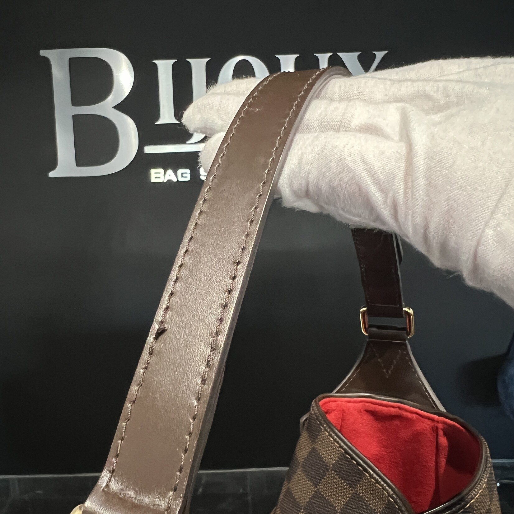 Louis Vuitton SOLD - Louis Vuitton Reggia Damier Ebene