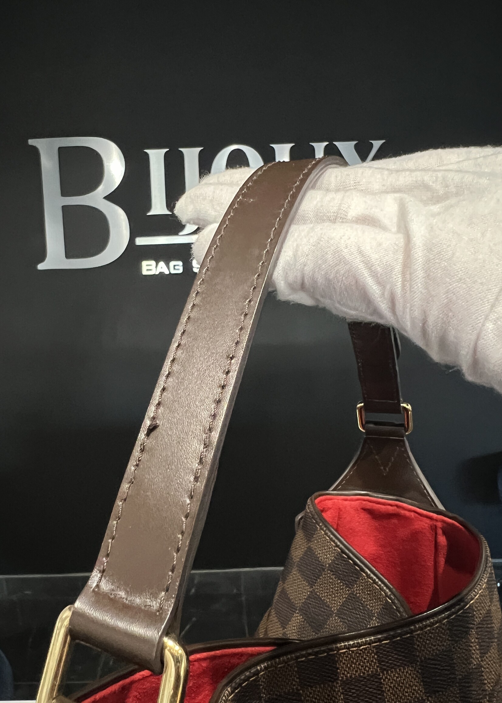 Louis Vuitton SOLD - Louis Vuitton Reggia Damier Ebene