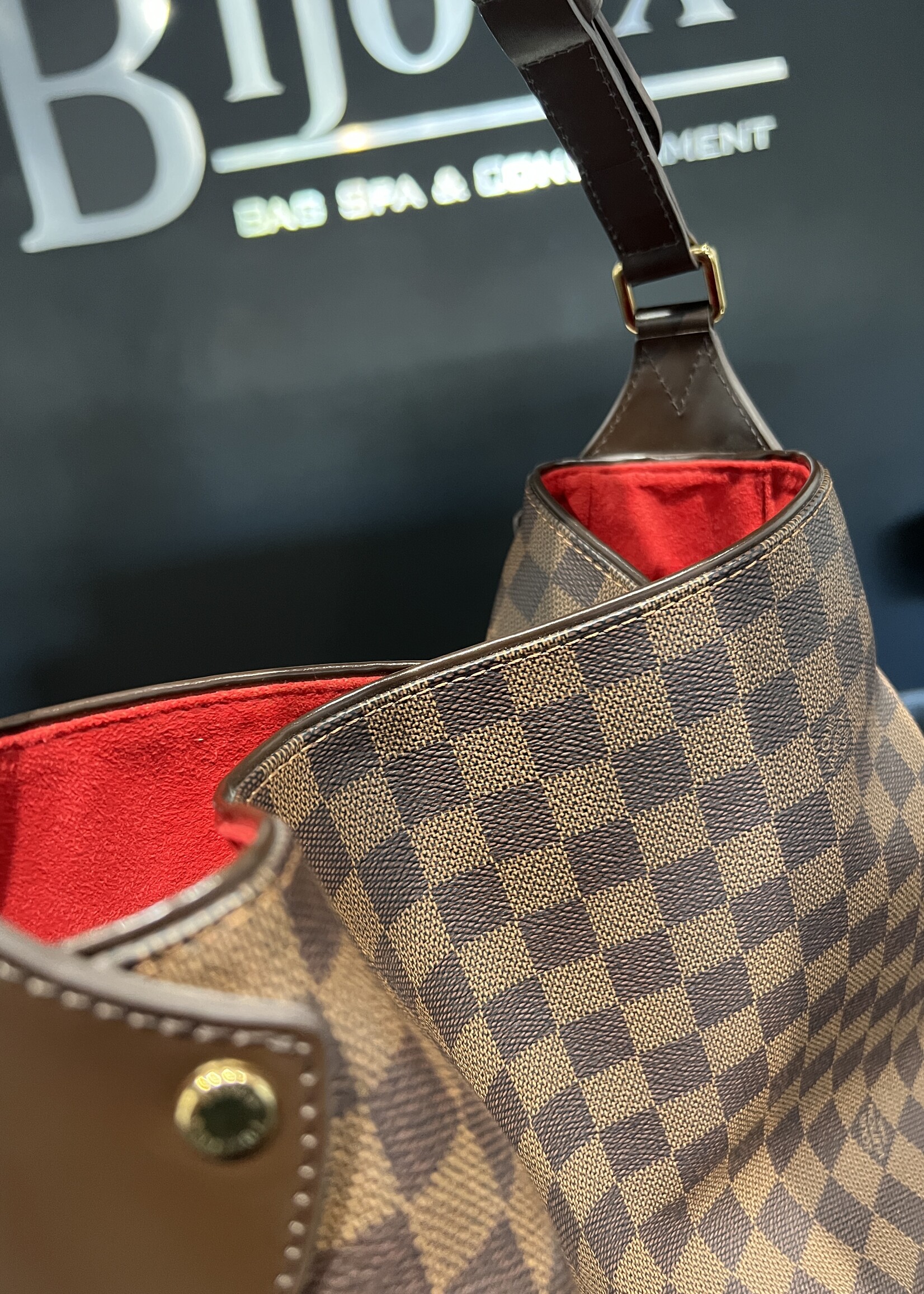 Louis Vuitton SOLD - Louis Vuitton Reggia Damier Ebene