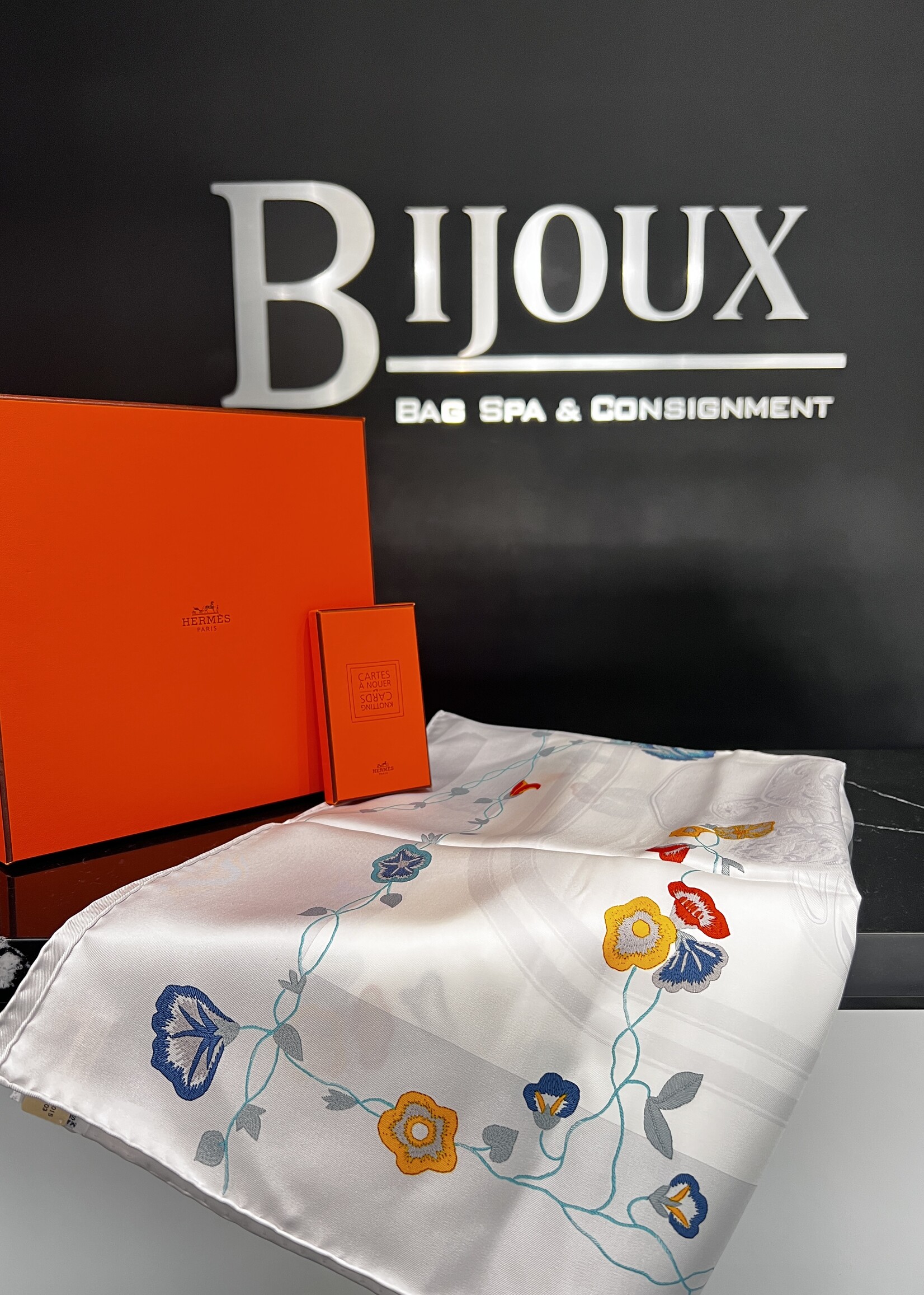 Hermes Hermes Carre Twill Scarf 90