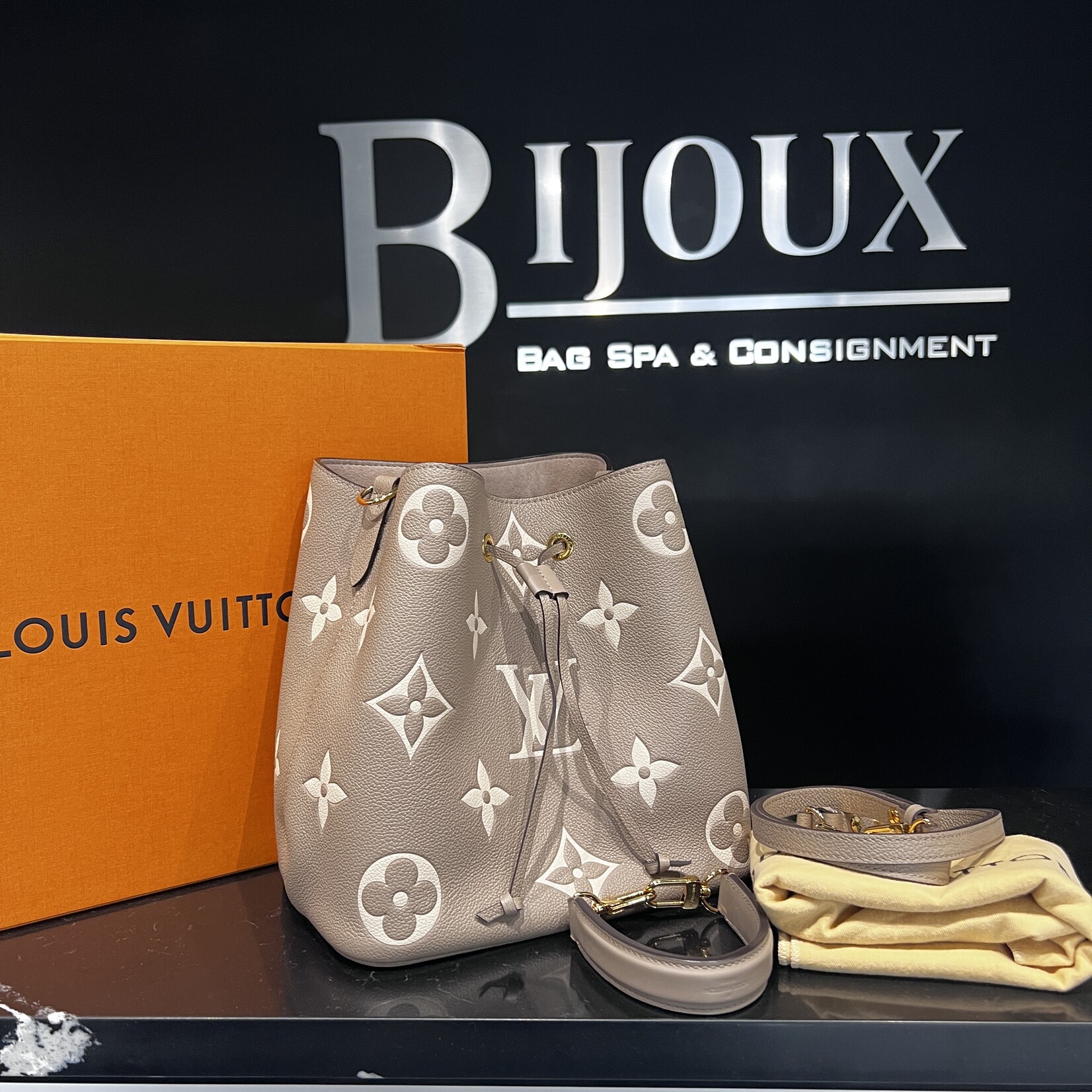 Louis Vuitton SOLD - Louis Vuitton NoeNoe Empreinte MM Nude