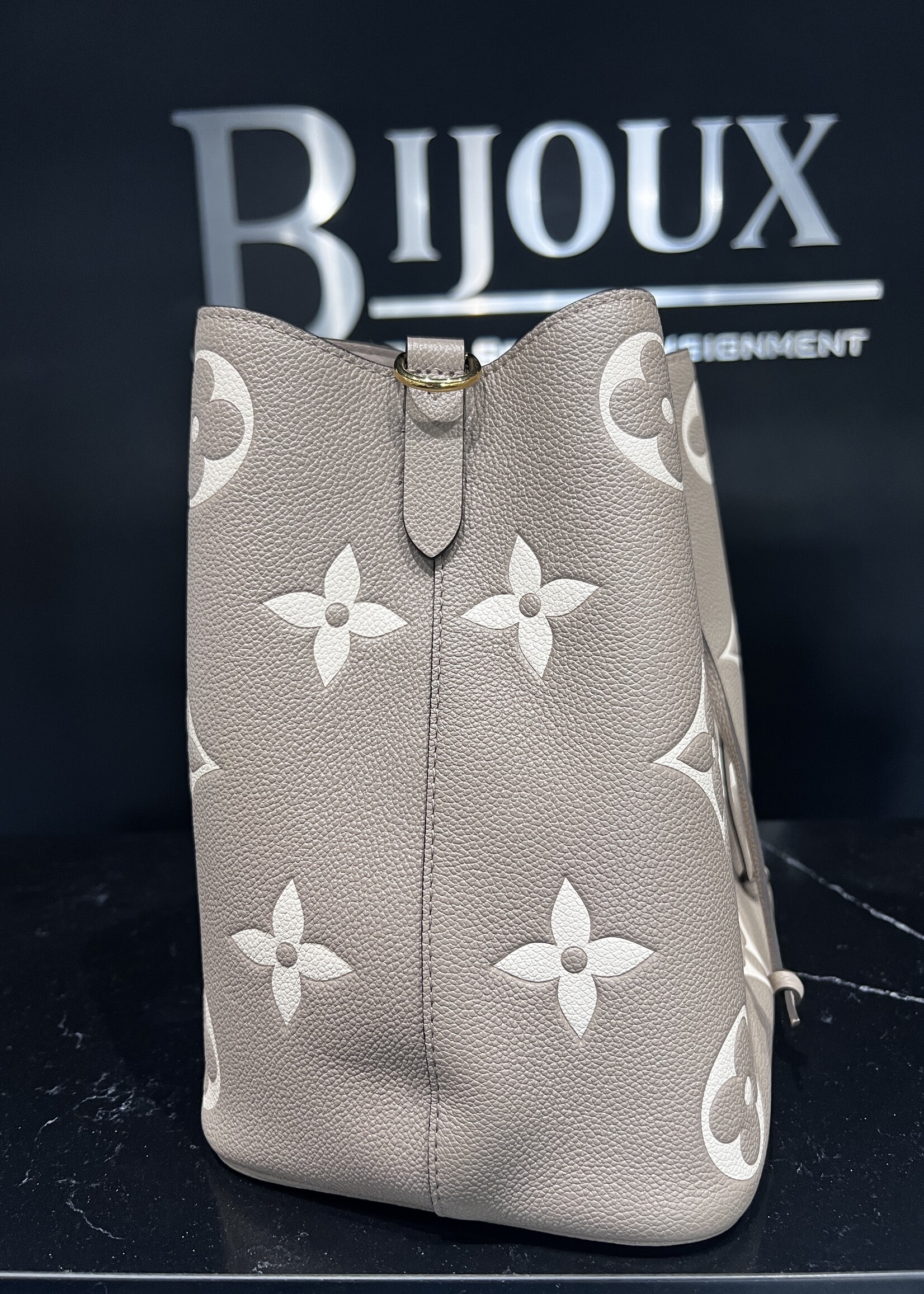 Louis Vuitton SOLD - Louis Vuitton NoeNoe Empreinte MM Nude