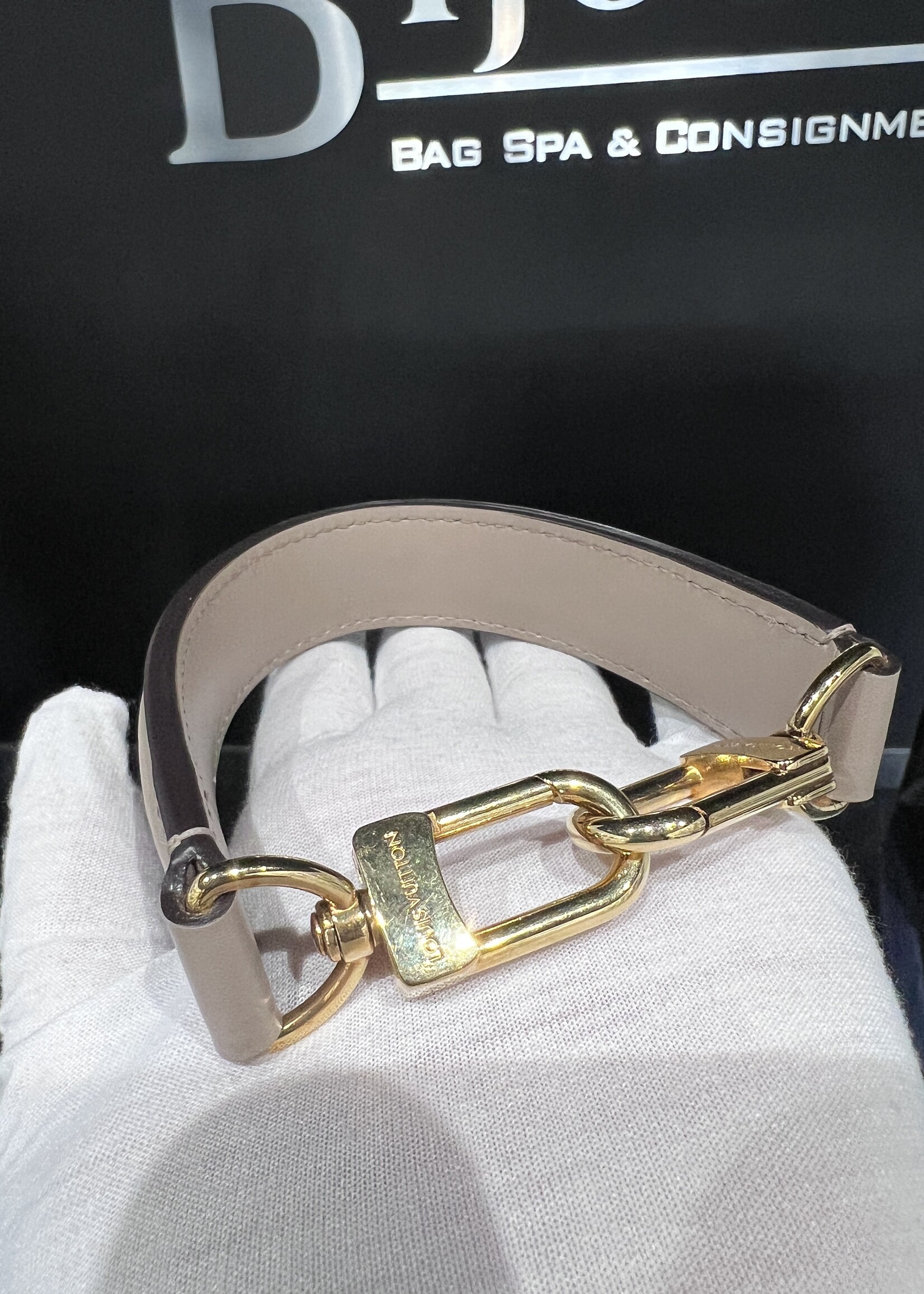 Louis Vuitton SOLD - Louis Vuitton NoeNoe Empreinte MM Nude